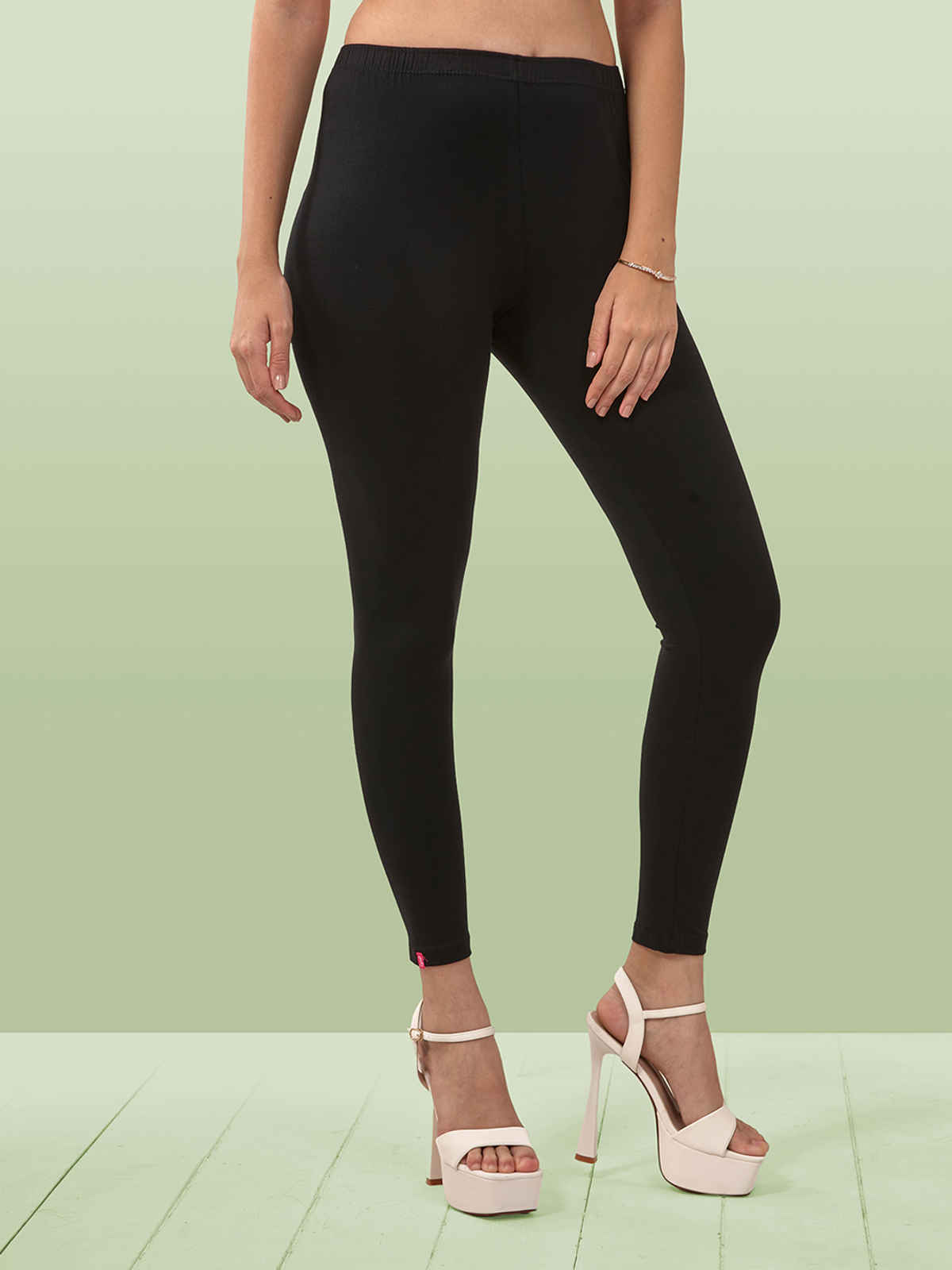Lyra Women's Cotton Perfect Fit Ankle Leggings