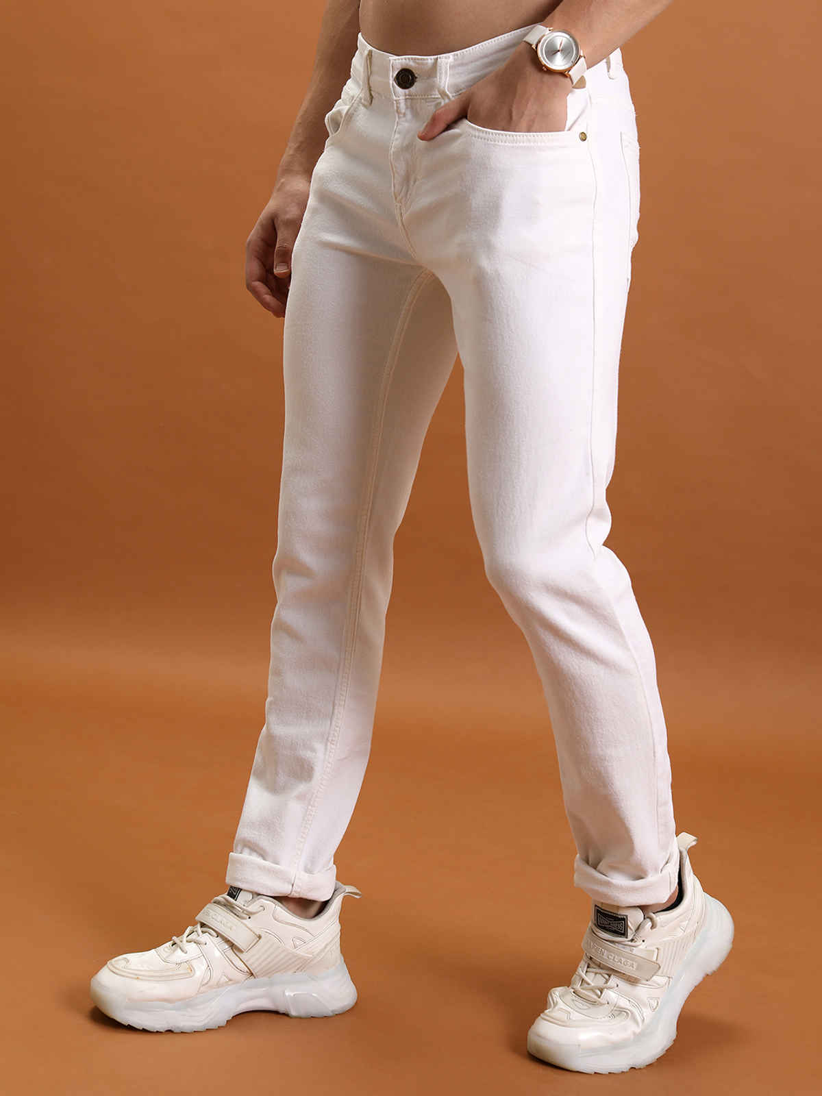 Highlander Men's Straight Fit Mid-Rise Light Shade Clean Look Stretchable Jeans | White - 34