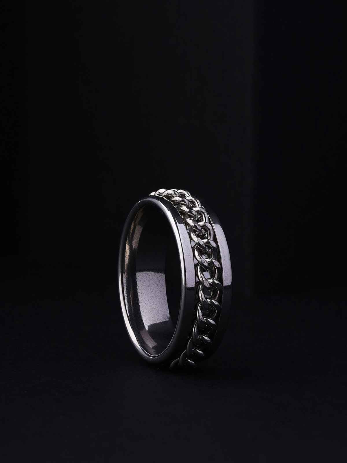 Priyaasi Men's Silver Plated Ring (Bd-Rng-30060)