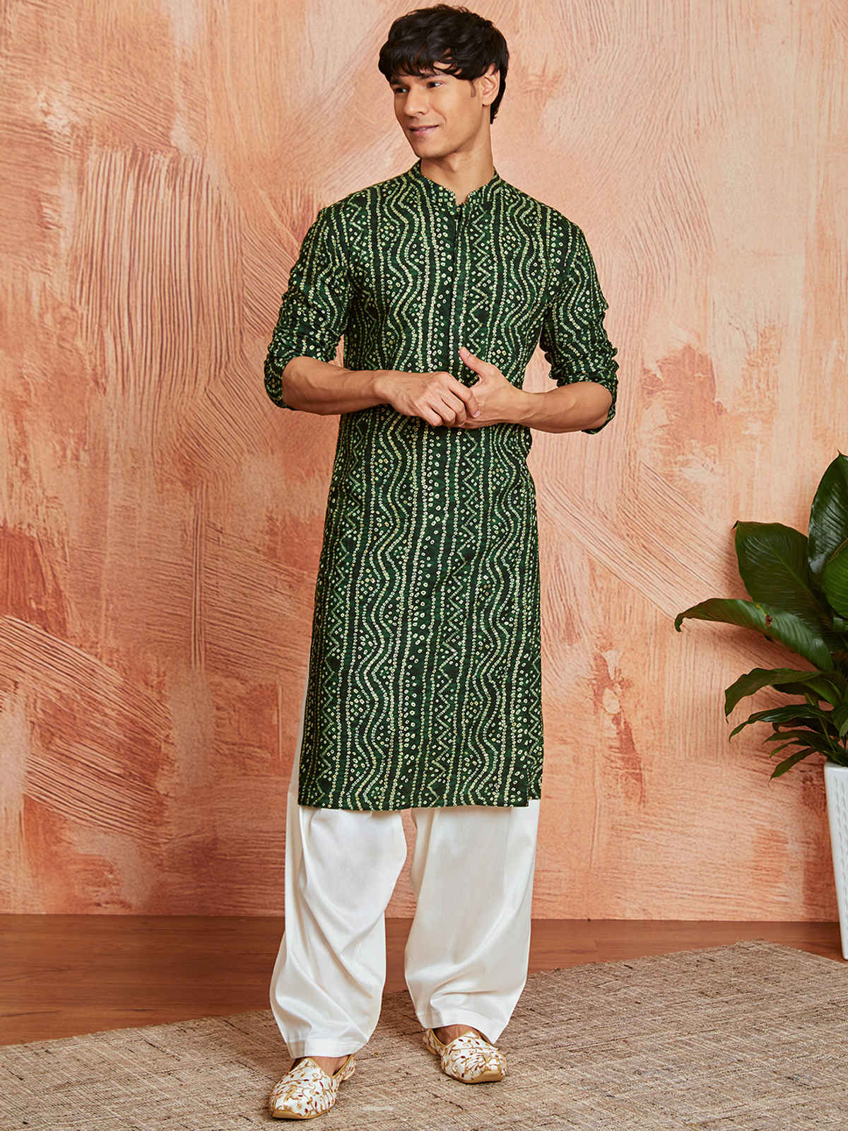 Vastramay Men's Rayon Kurta | Green - L