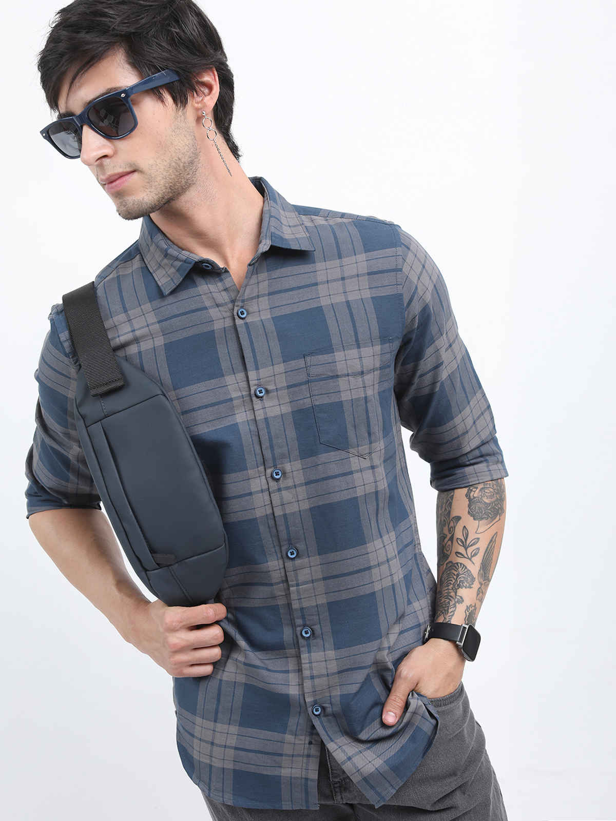 HIGHLANDER Men's Checked Casual Slim Fit Shirt | Blue - L