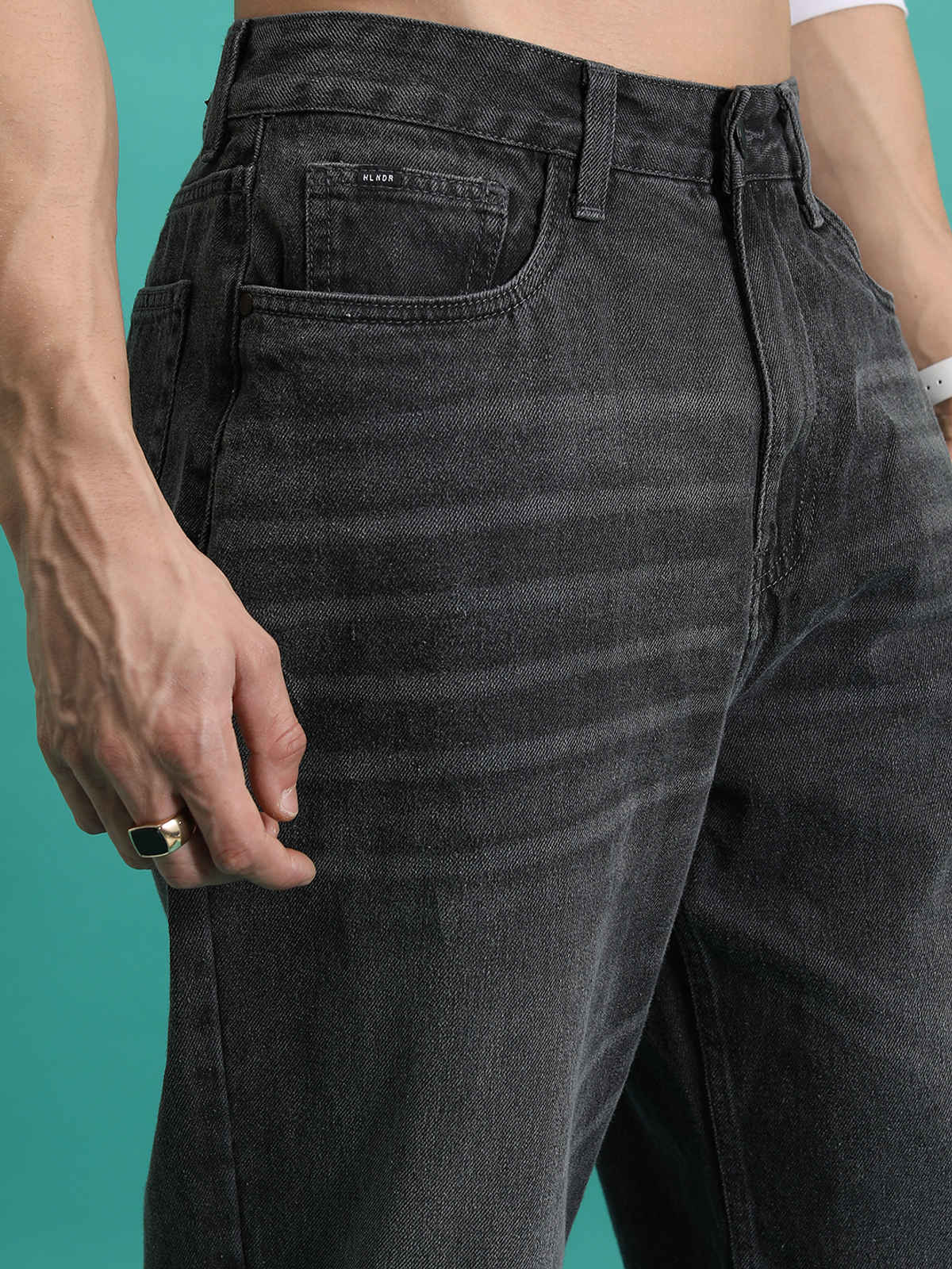 HIGHLANDER Men's Relax Fit Baggy Jeans | Grey - 36
