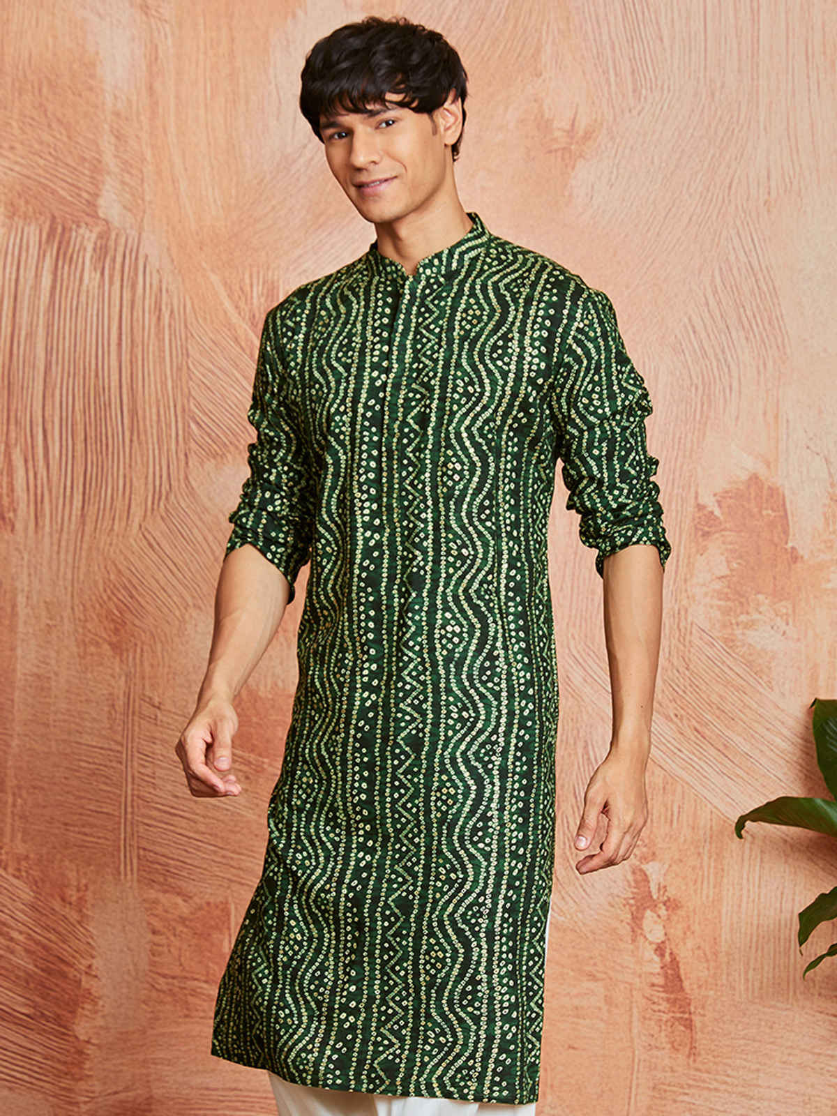 VASTRAMAY Men's Green Bandhni Rayon Kurta & Pyjama Set (XL)
