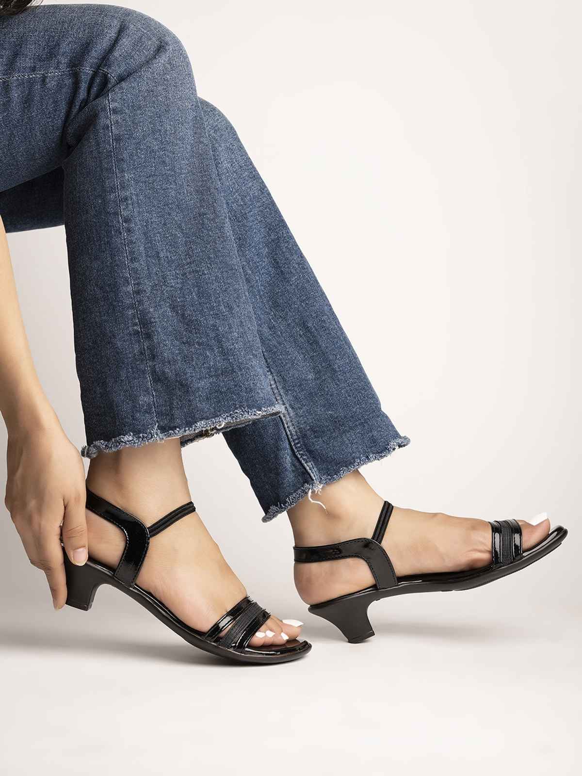 Shoetopia Women s Black Kitten Heels | UK5