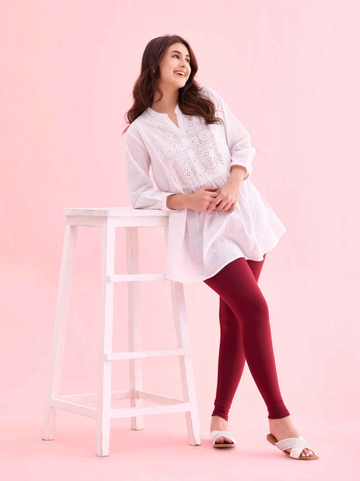 Go Colors Women's Solid Mid Rise Ankle Length Leggings | Maroon - M