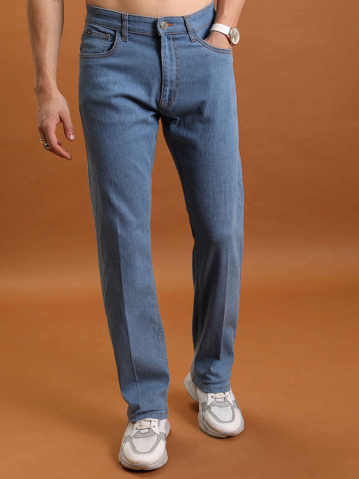 Highlander Men's Straight Fit Mid-Rise Clean Look Light Fade Stretchable Jeans | Light Blue - 32