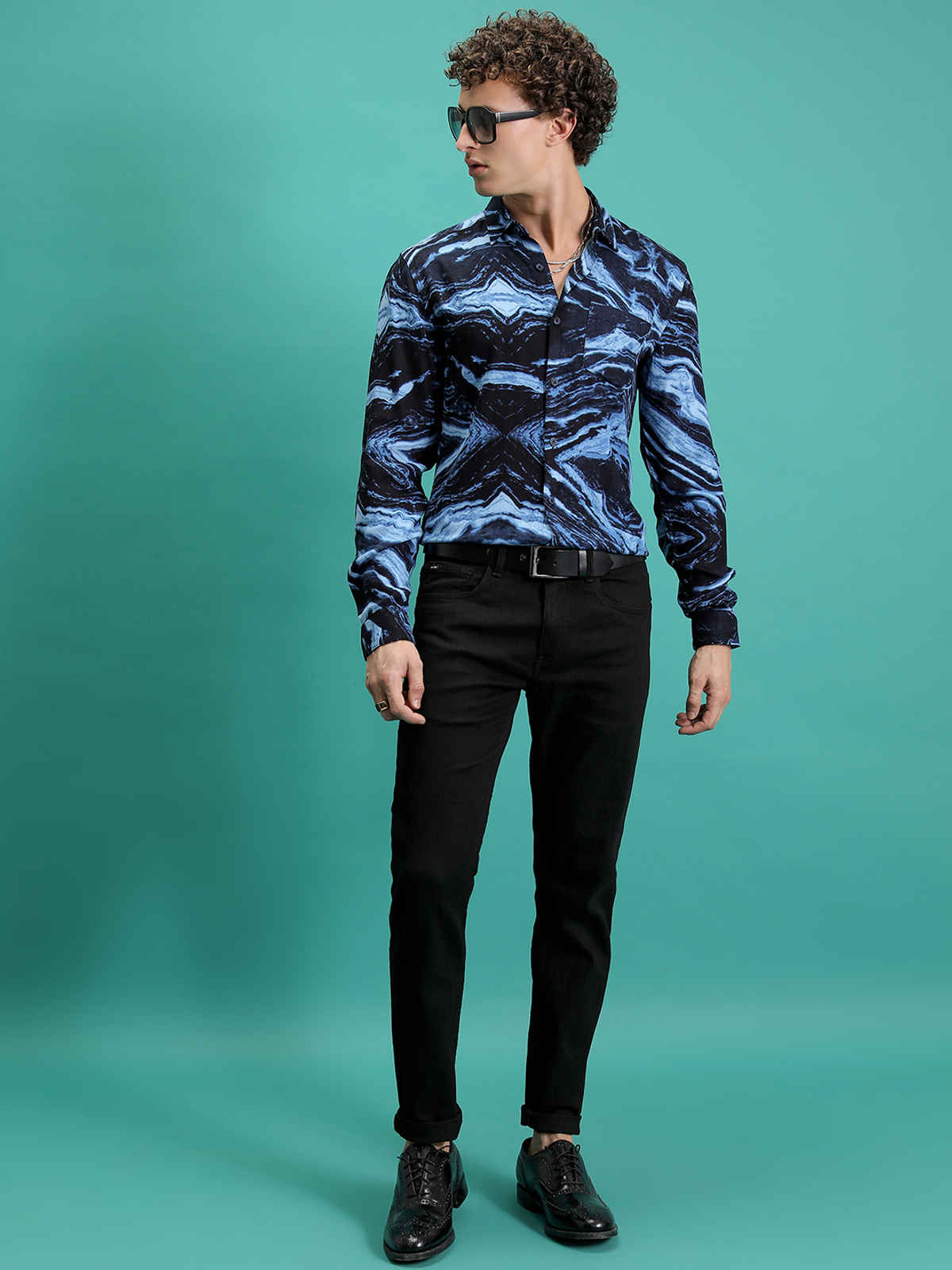 Highlander Men's Tapered Fit Clean Look Stretchable Jeans | Black - 36