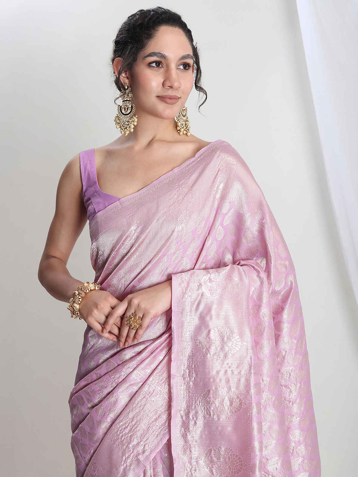 Janasya Women's Silk Blend Leaf Motifs Saree with Blouse Piece | SAR646 | Lavender