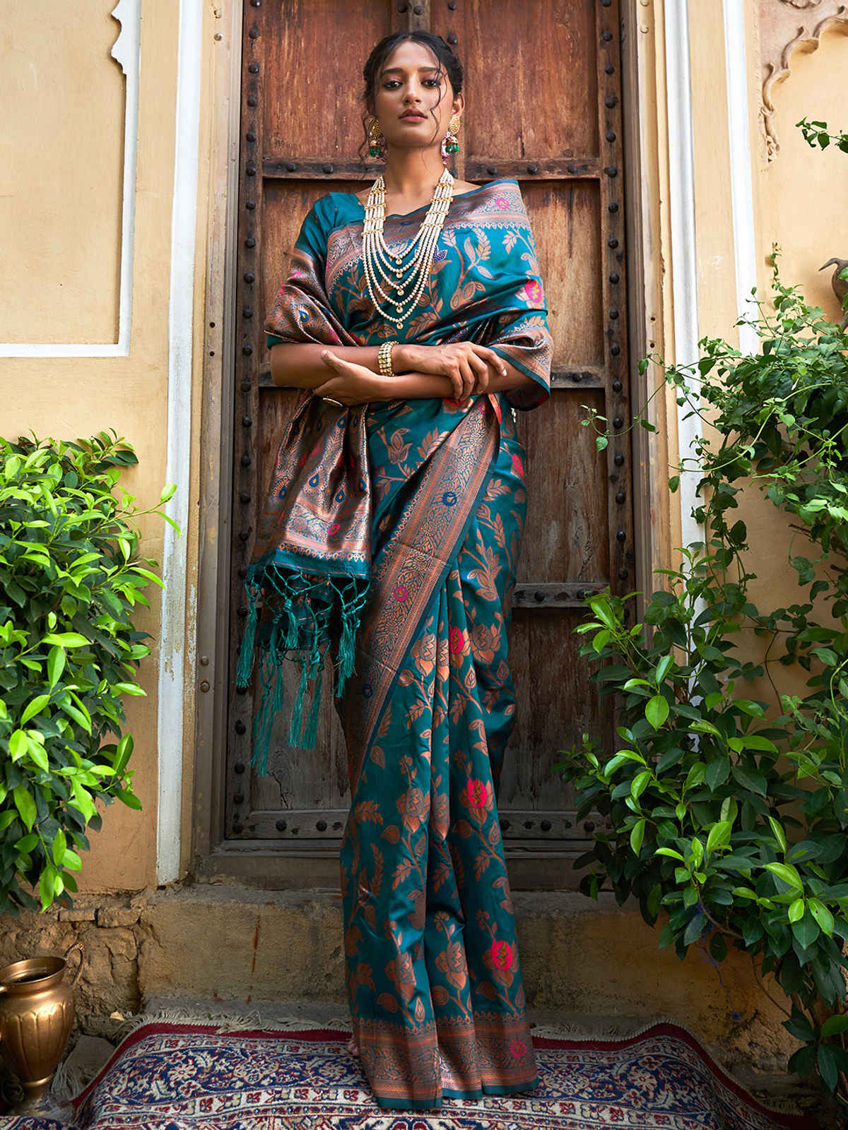 Janasya Women's Banarasi Design Saree with Unstitched Blouse Piece | SAR304 | Teal Green