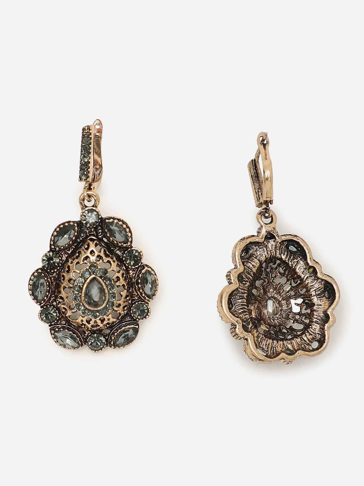 Sohi Trendy Designer Stone Drop Earring For Women's