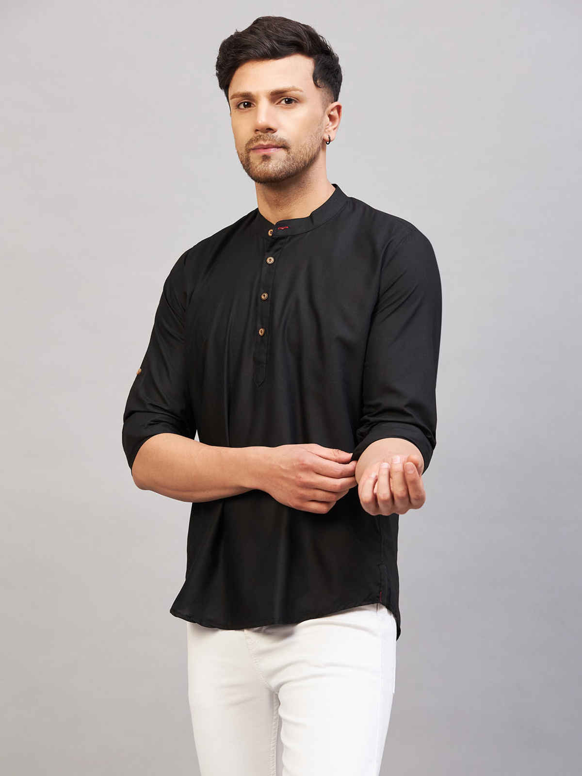 Vastramay Men's Black Cotton Blend Short Kurta | XL