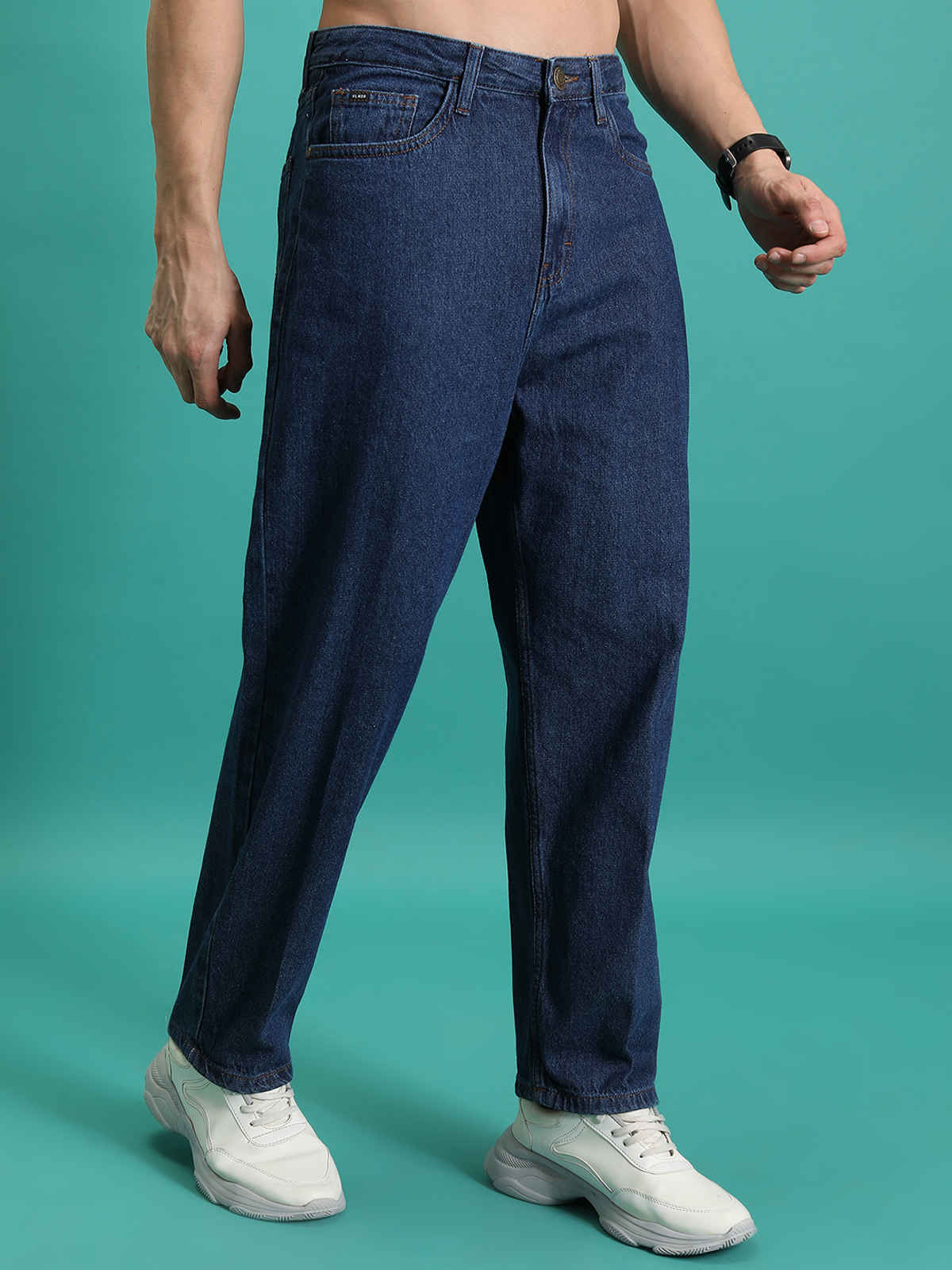 HIGHLANDER Men's Loose Fit Mid-Rise Cotton Baggy Jeans | Blue - 32