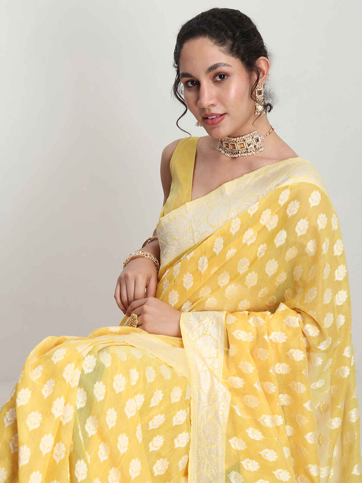 Janasya Women's Silk Blend Floral Woven Design Jacquard Saree with Blouse Piece | SAR632 | Yellow