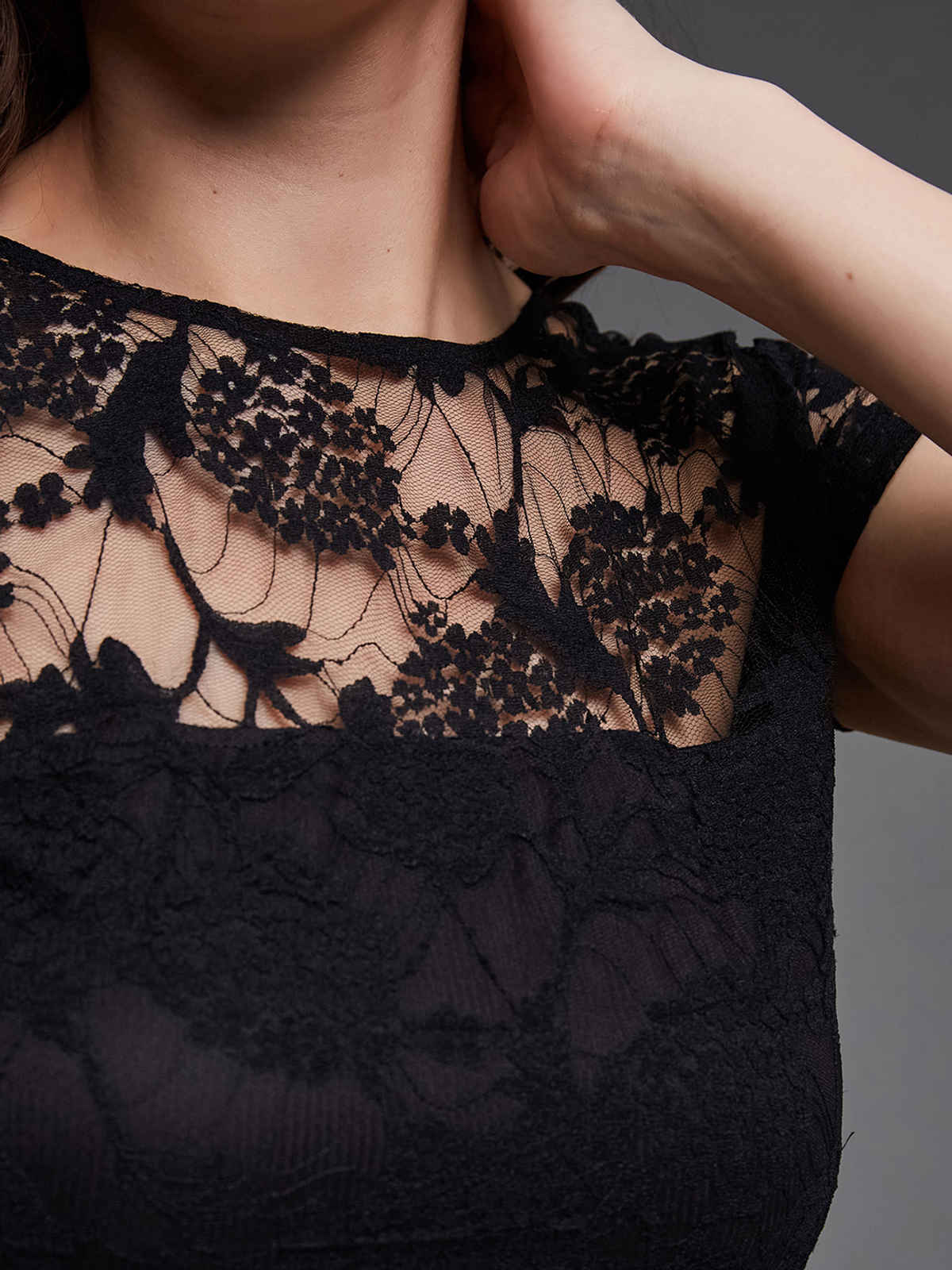 Miss Chase Women Round Neck Cap Sleeves Low Back Lace Skater Dress | Black | S