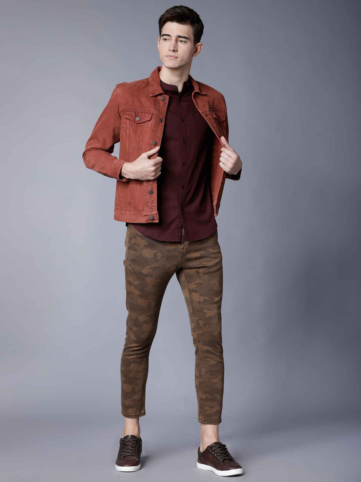 Highlander Men's Slim Fit Casual Shirt | Maroon - L