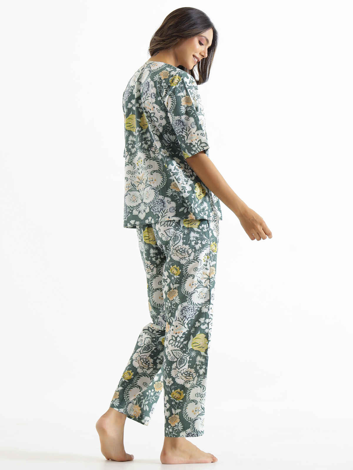 Sanskrutihomes Printed Pure Cotton Night Suit | Green - L