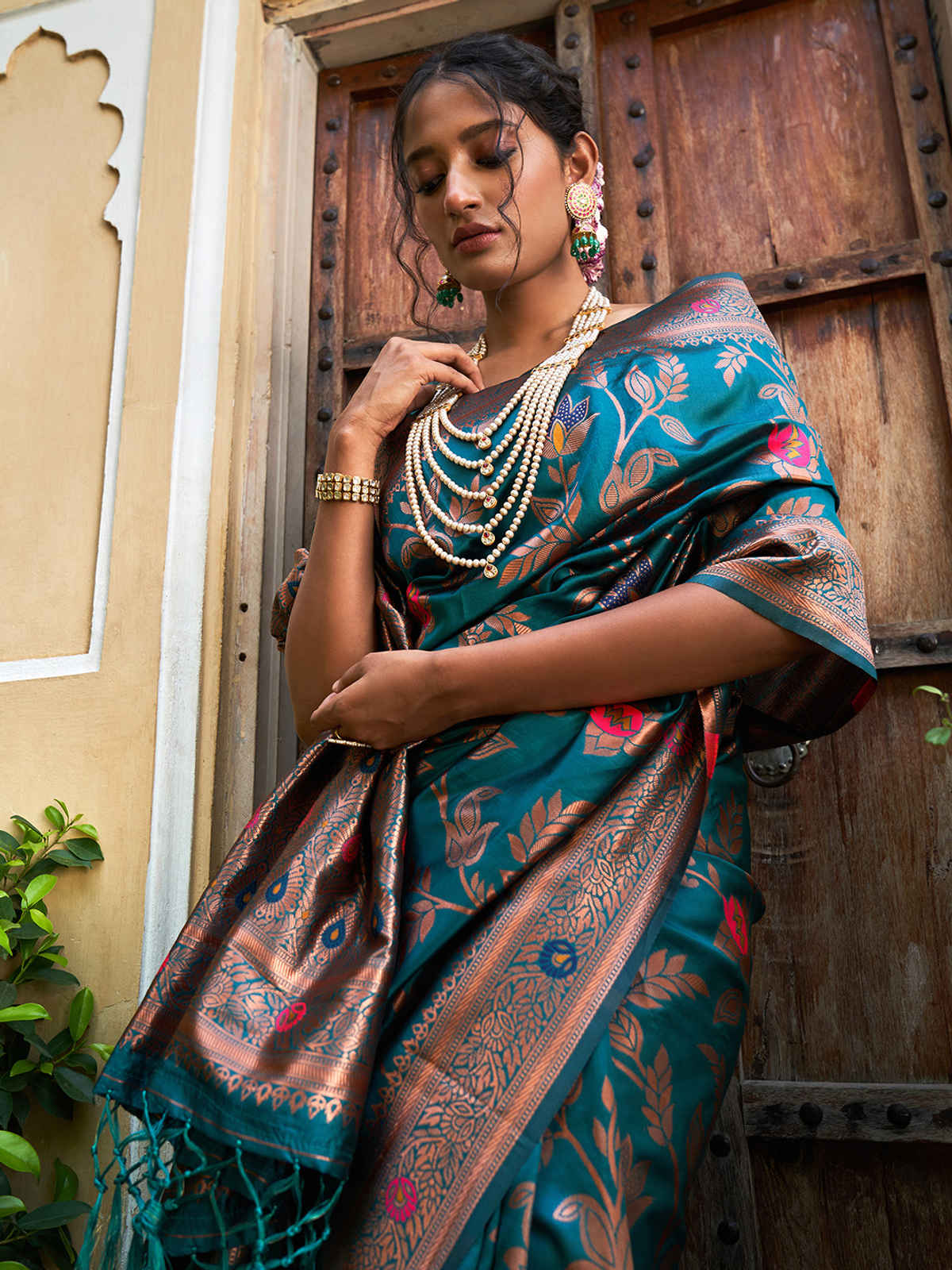 Janasya Women's Banarasi Design Saree with Unstitched Blouse Piece | SAR304 | Teal Green