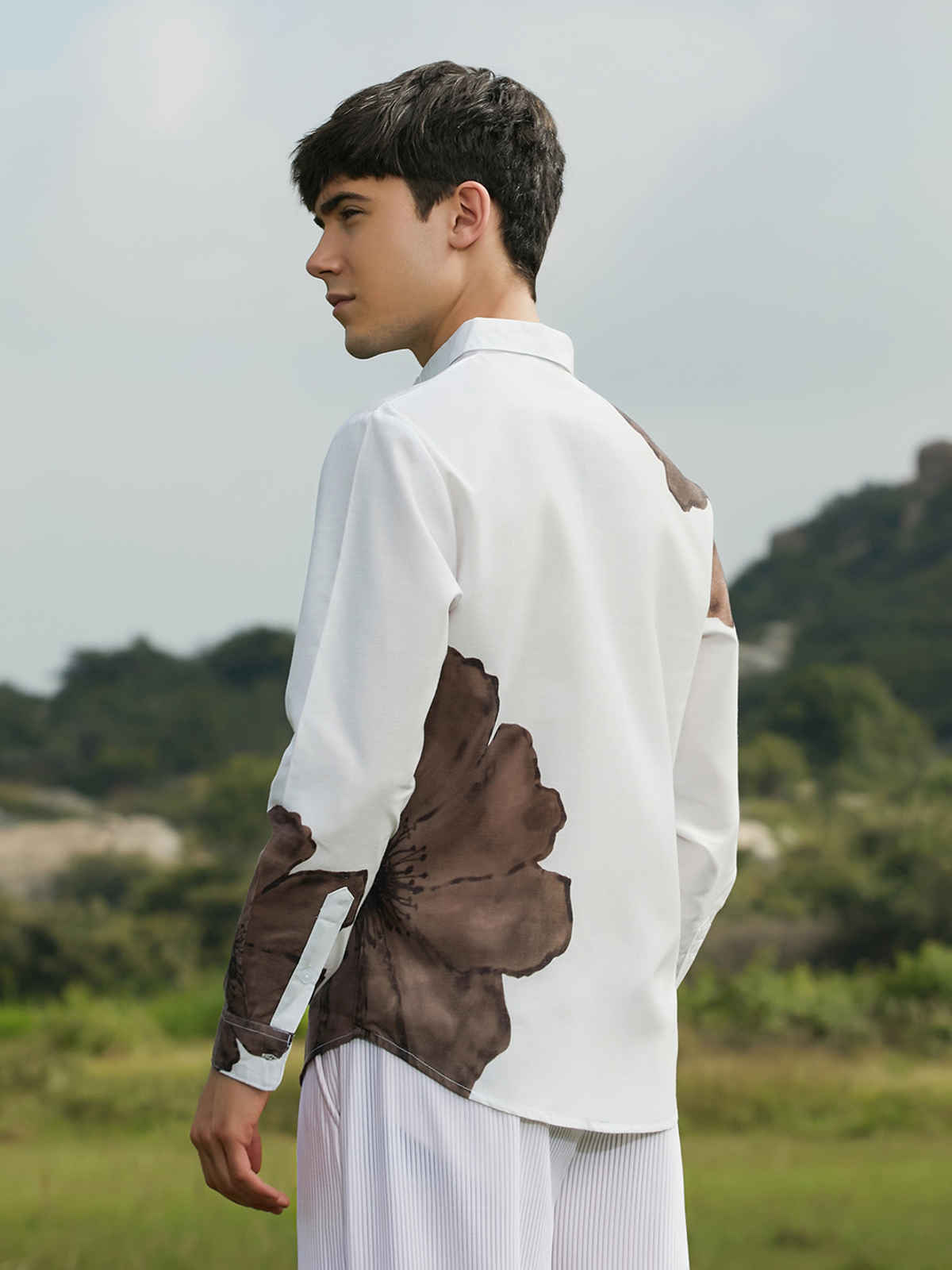 Campus Sutra Men's Primrose Flora Shirt | Ash Brown - M