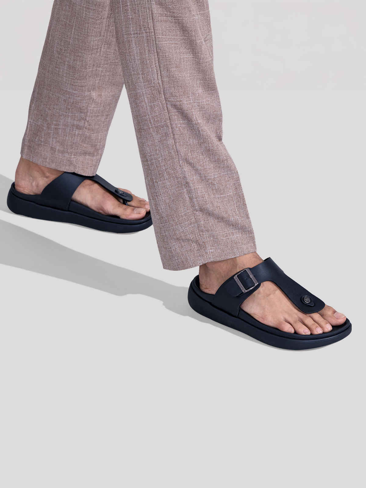 Neeman's Men's Purewhoosh Breeze Sandals | Black - UK 7