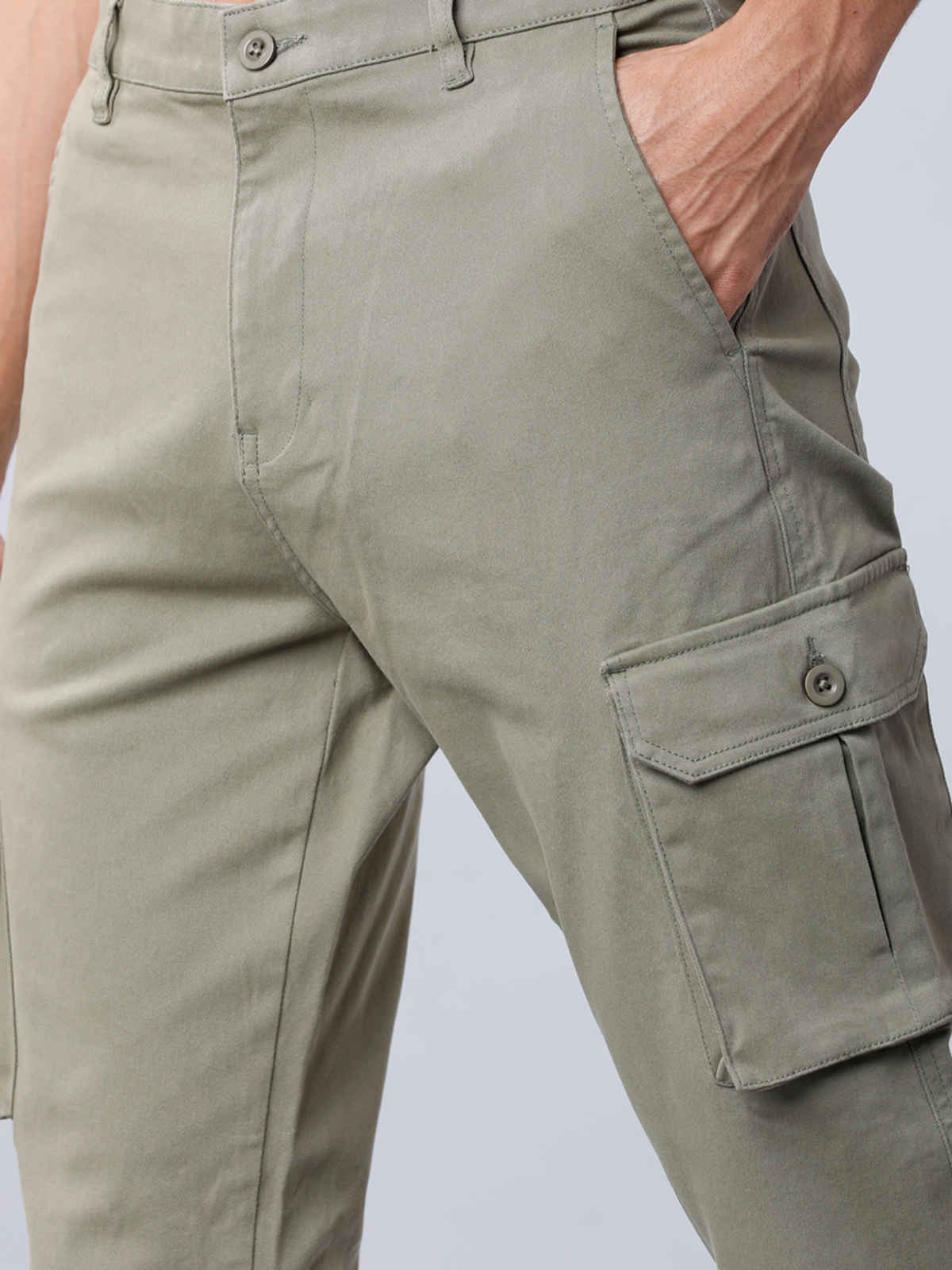 HIGHLANDER Men's Slim Fit Solid Cargos | Capulet Olive - 30