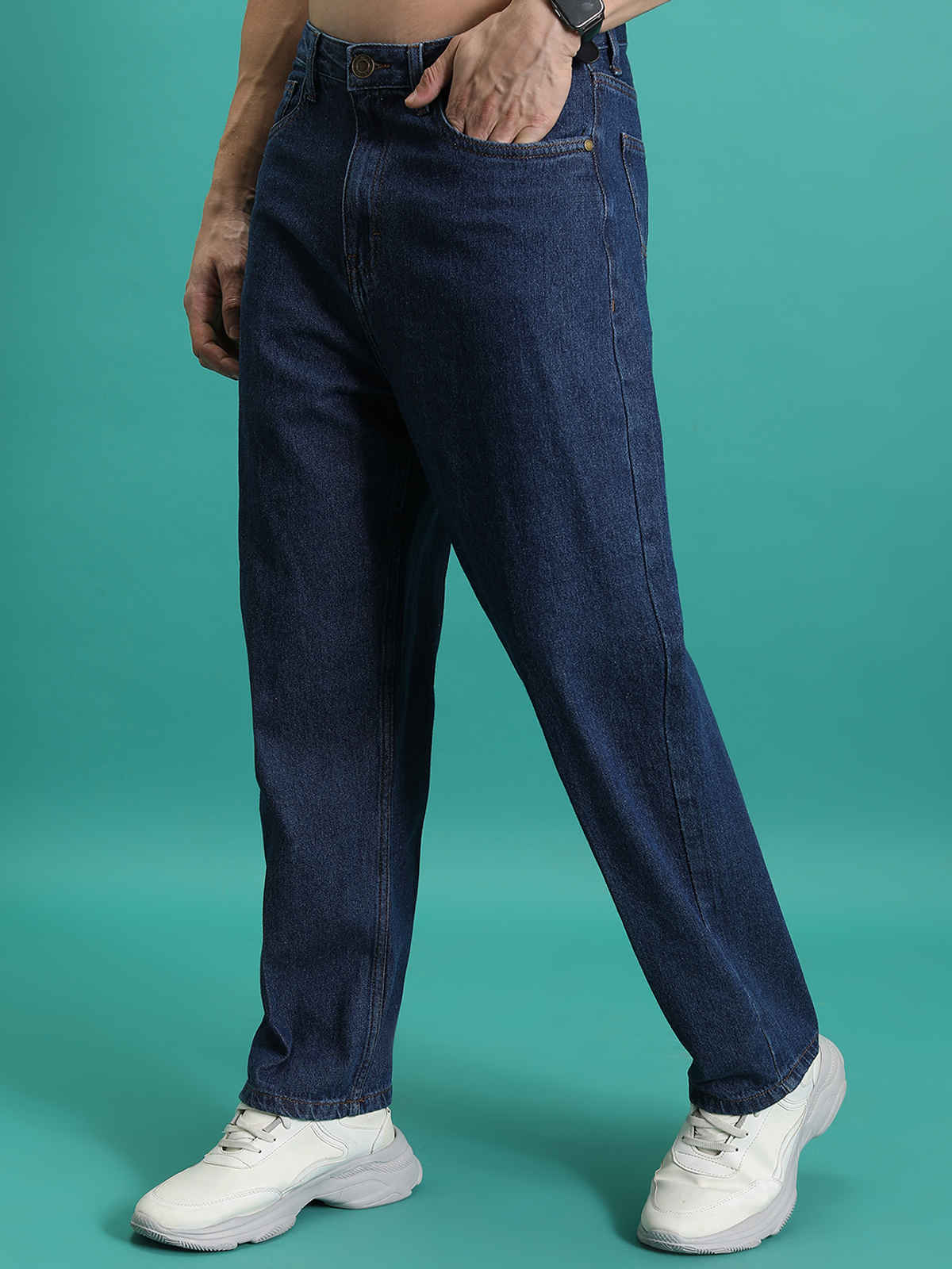 HIGHLANDER Men's Loose Fit Mid-Rise Cotton Baggy Jeans | Blue - 32