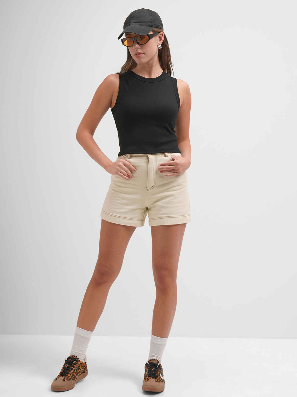 Tokyo Talkies Women Sleeveless Racer Back Top | BLACK | M