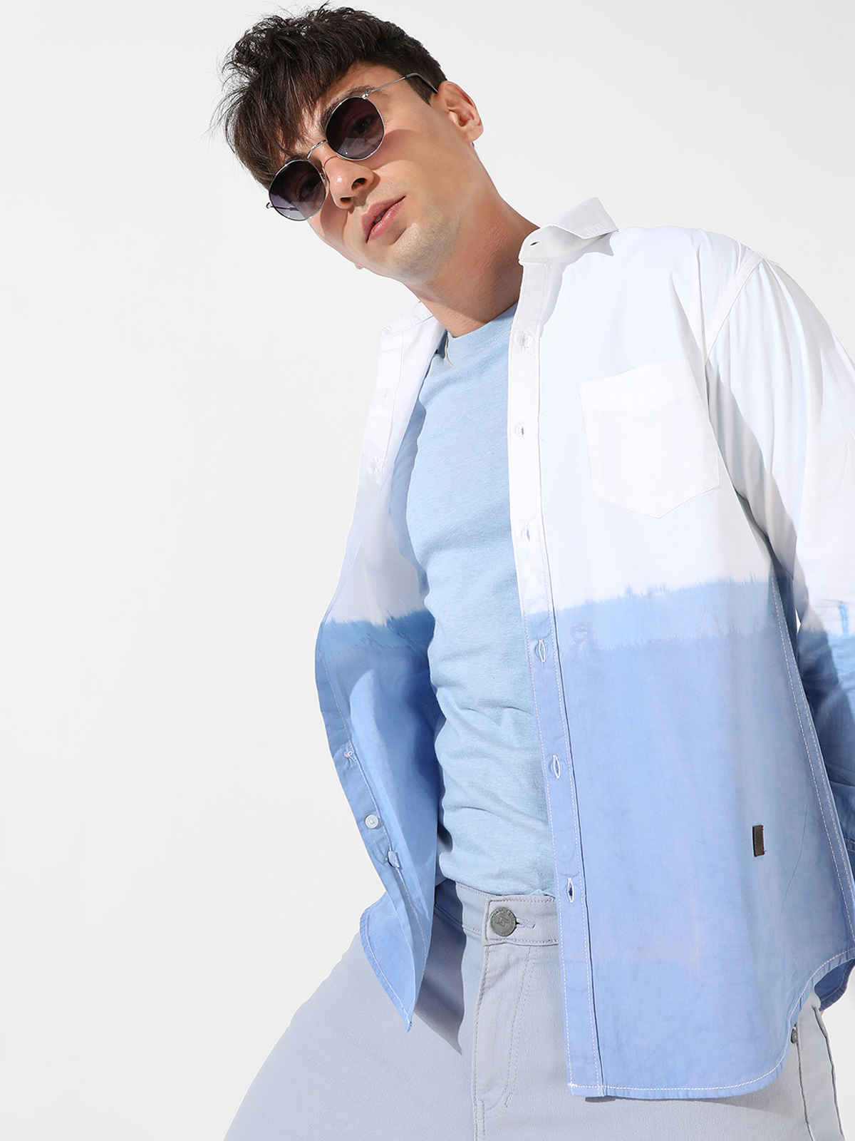 Campus Sutra Men's Contrast Ombre Shirt | White & Blue - S