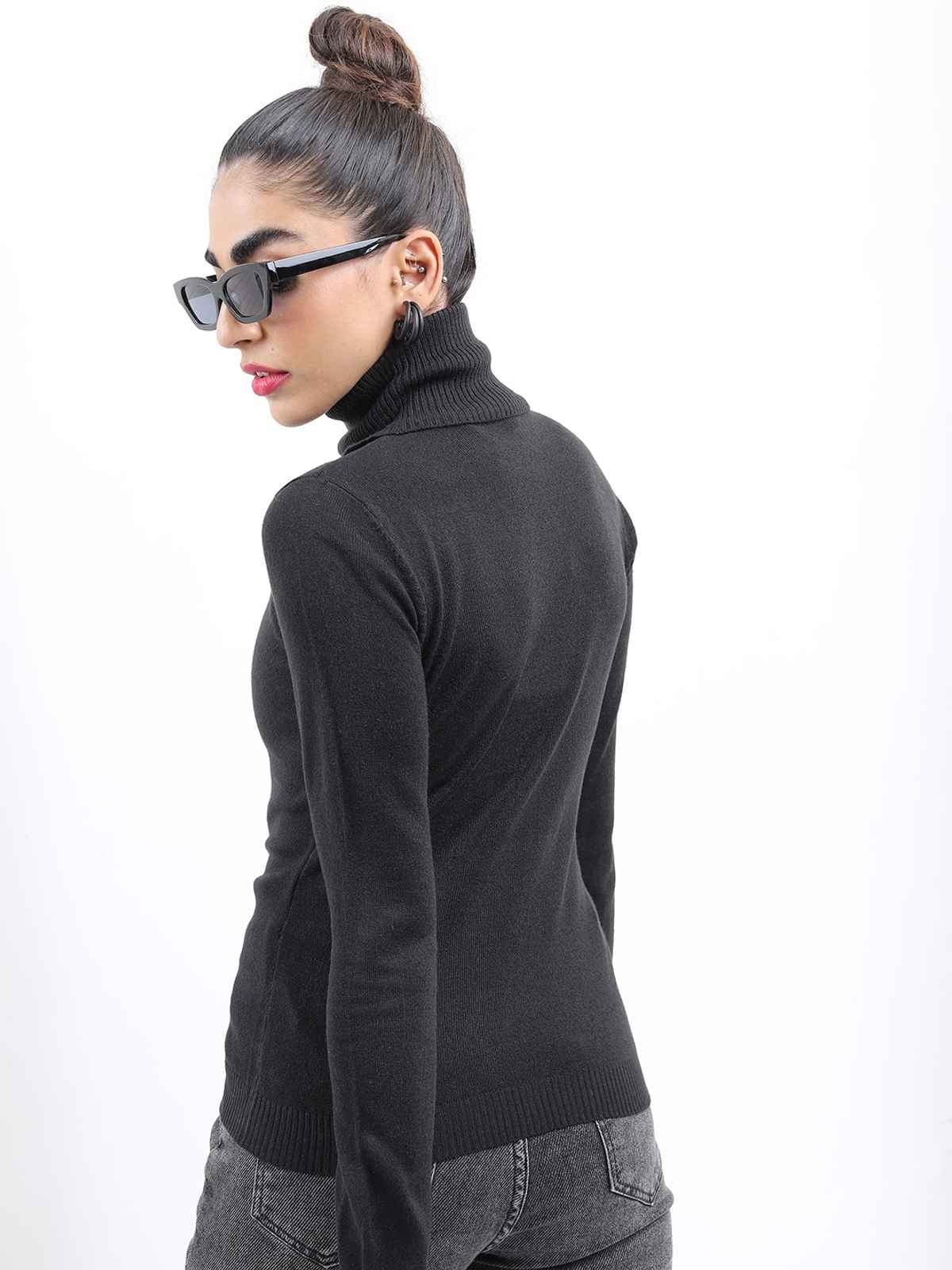 Ketch Women Acrylic Pullover | Black | M