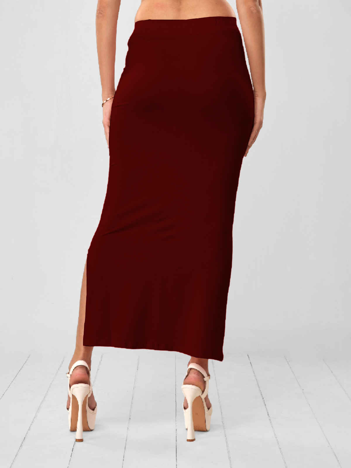 Lyra Women's Saree Shaper | Maroon - Free Size