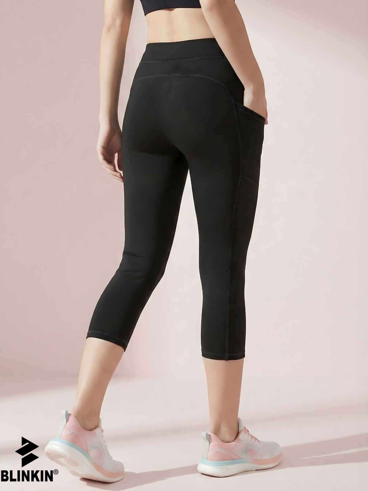 Blinkin Women's 3/4 Gym Tights - Black | Grey | With Side Pockets | M