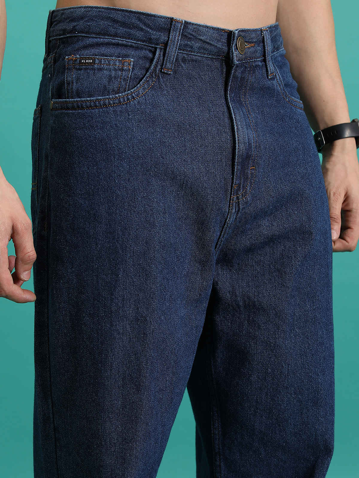 HIGHLANDER Men's Loose Fit Mid-Rise Cotton Baggy Jeans | Blue - 32