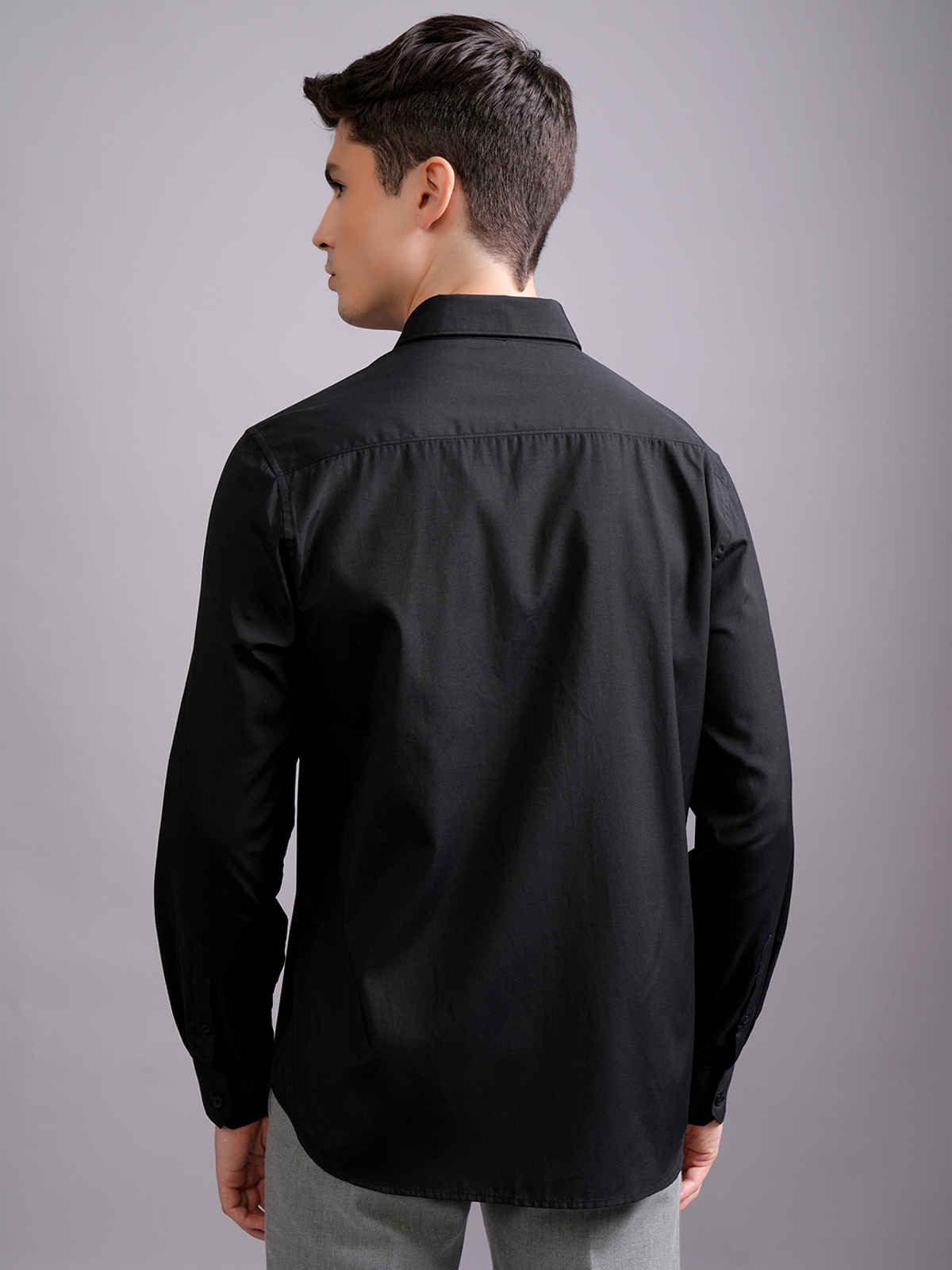 Highlander Men's Slim Fit Shirt | Black - M