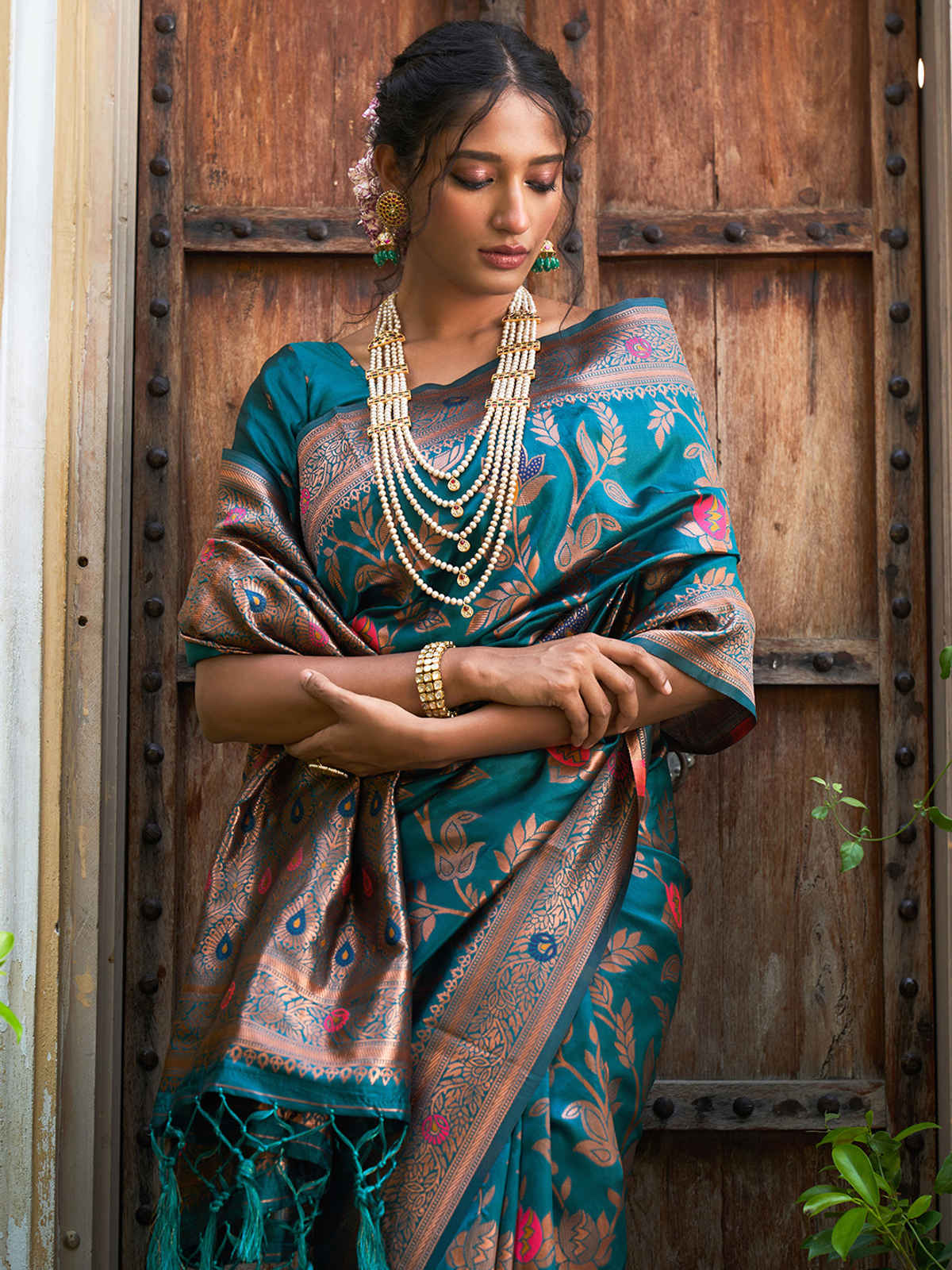 Janasya Women's Banarasi Design Saree with Unstitched Blouse Piece | SAR304 | Teal Green