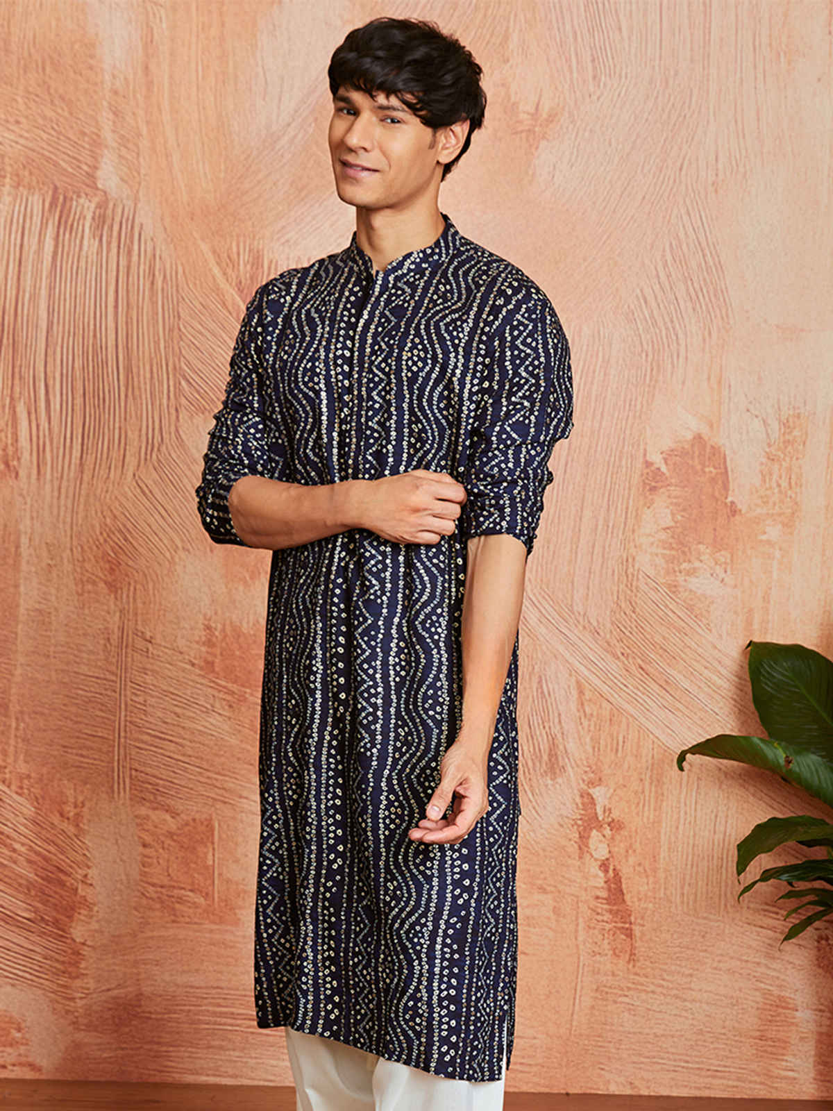 VASTRAMAY Men's Navy Blue Bandhni Rayon Kurta (M)