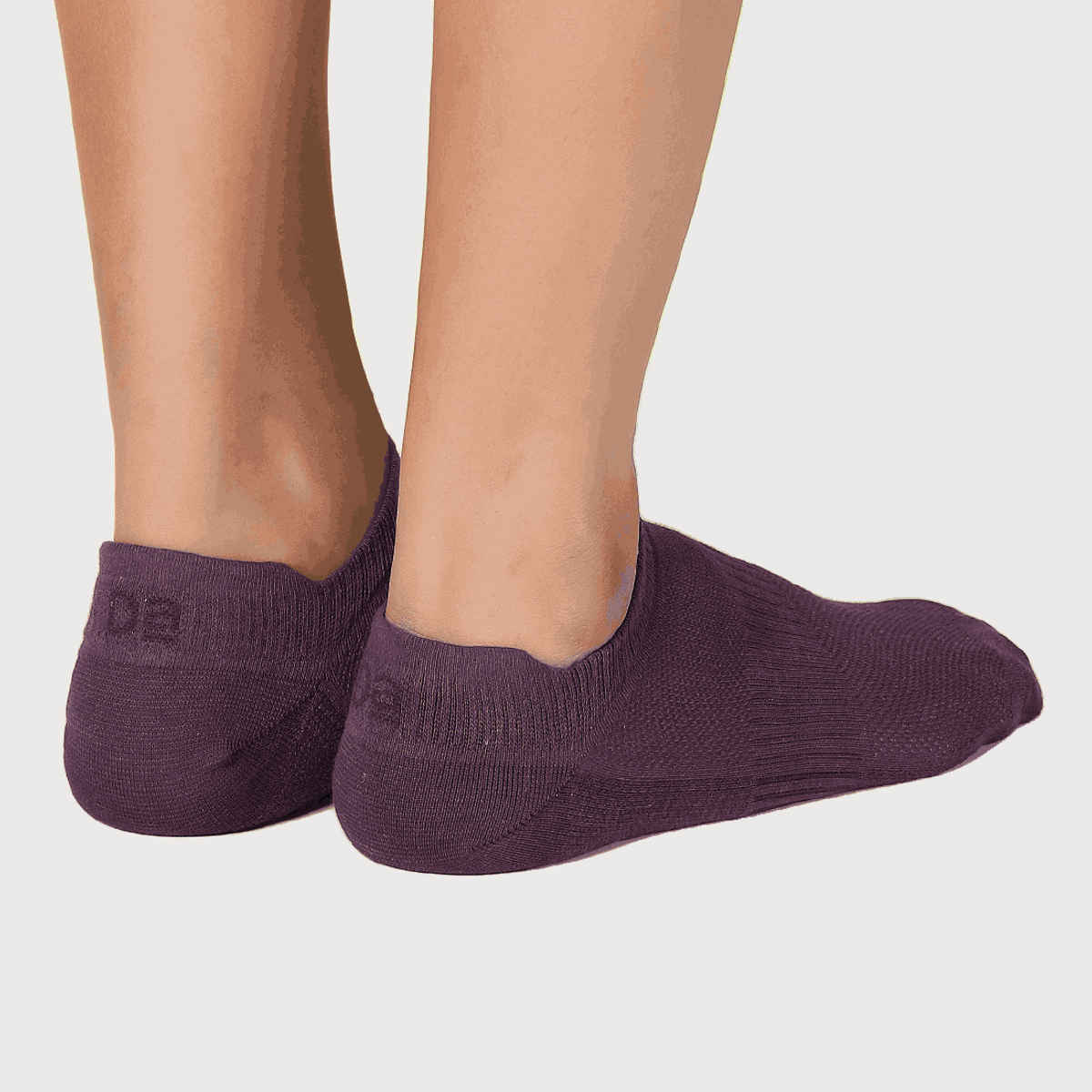 DaMENSCH Men's Aloe-Soft Below Ankle Solid Socks | Colour May vary