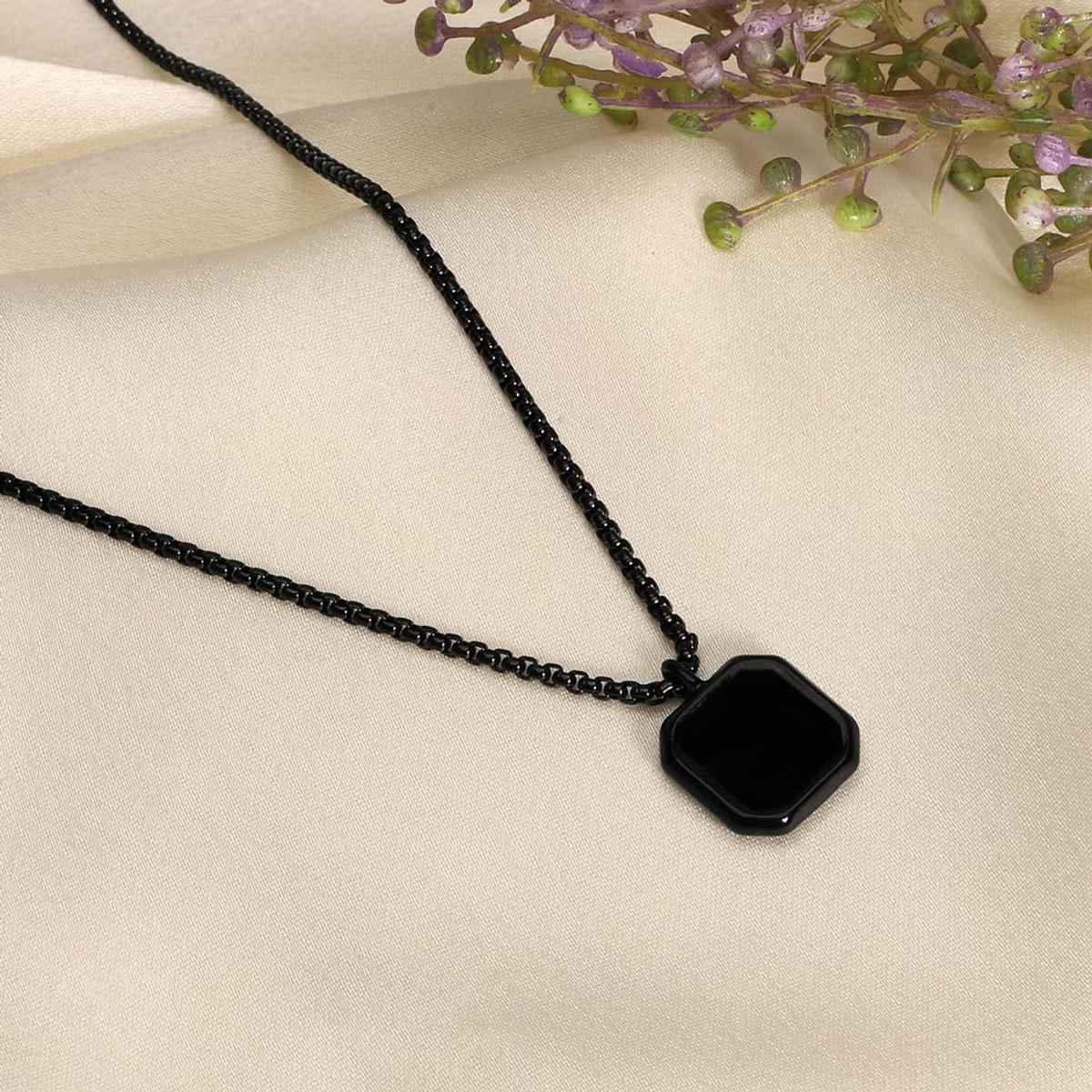 Men's Square Pendant Chain Black