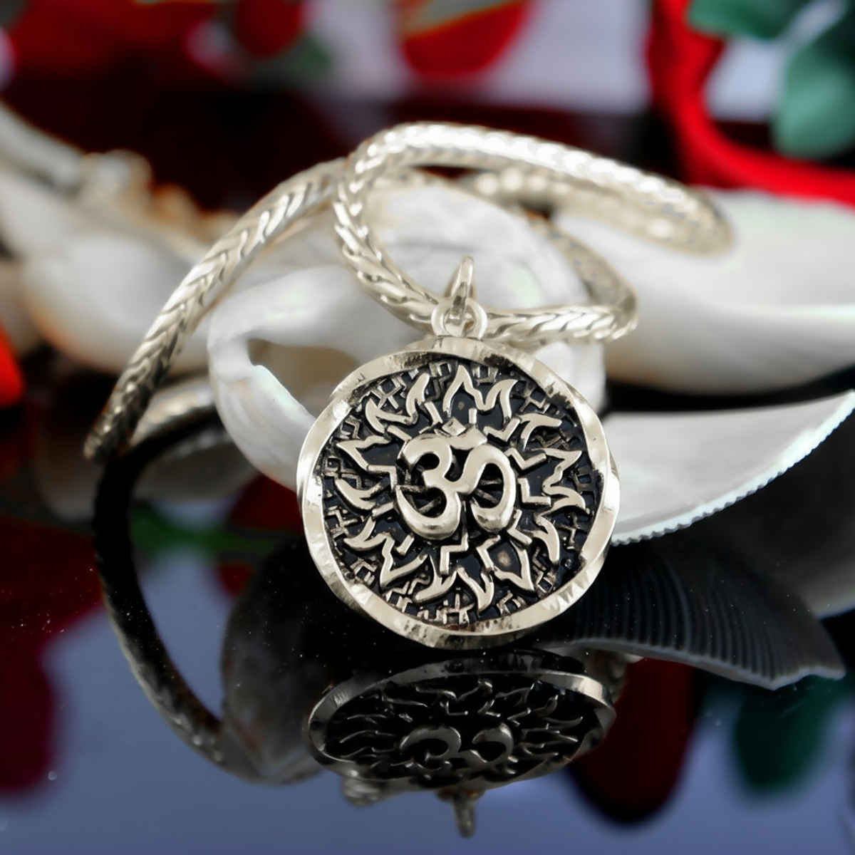 Nakabh Men's Locket Pendant Rhodium 50 Cm | NAK-2304216