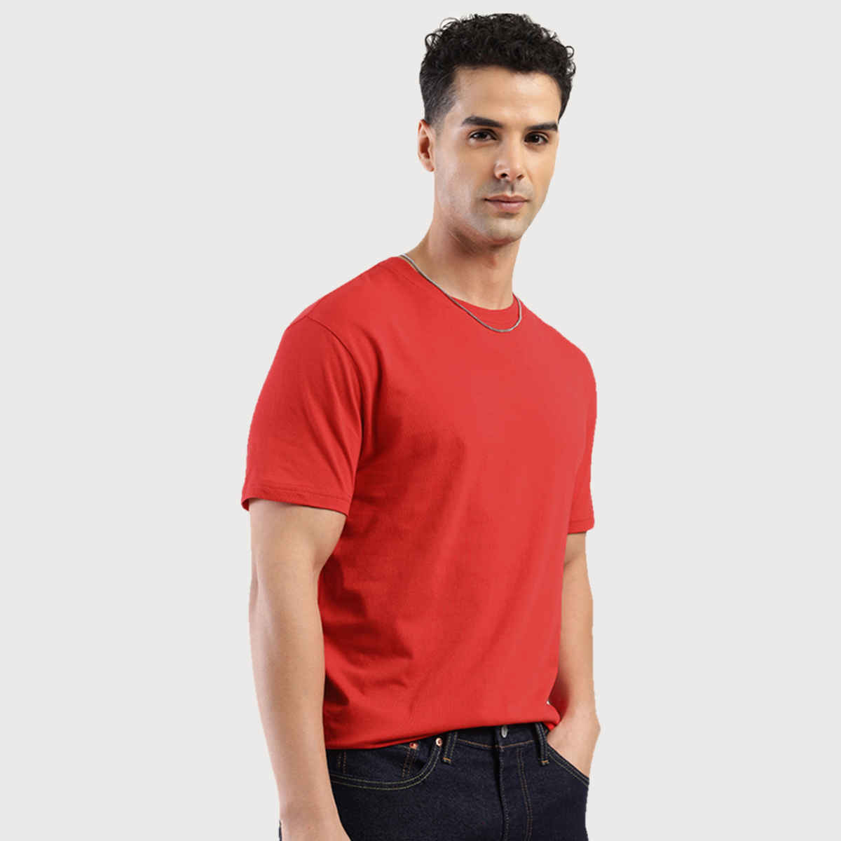 Levi's Men's 100% BCI Cotton Round Neck T-shirt | Red - S