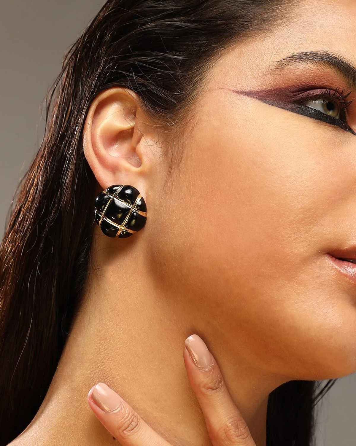 Sohi The Tic-Tac-Toe Stud Earrings - Onyx Black For Women's