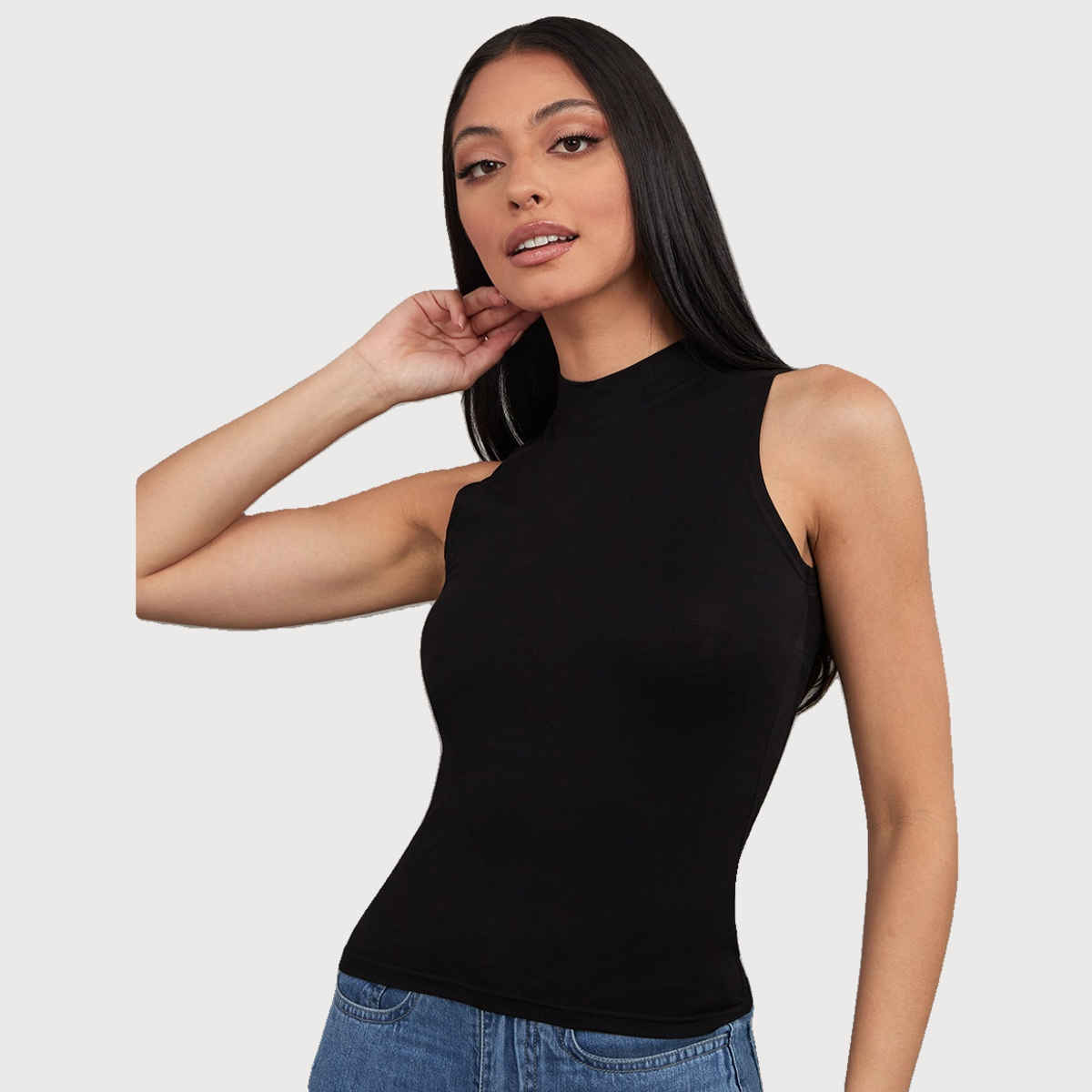 Styli Women's Sleeveless High Neck Knit Top | Black - XS