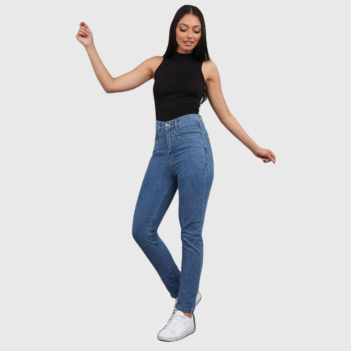 Styli Women's Sleeveless High Neck Knit Top | Black - L