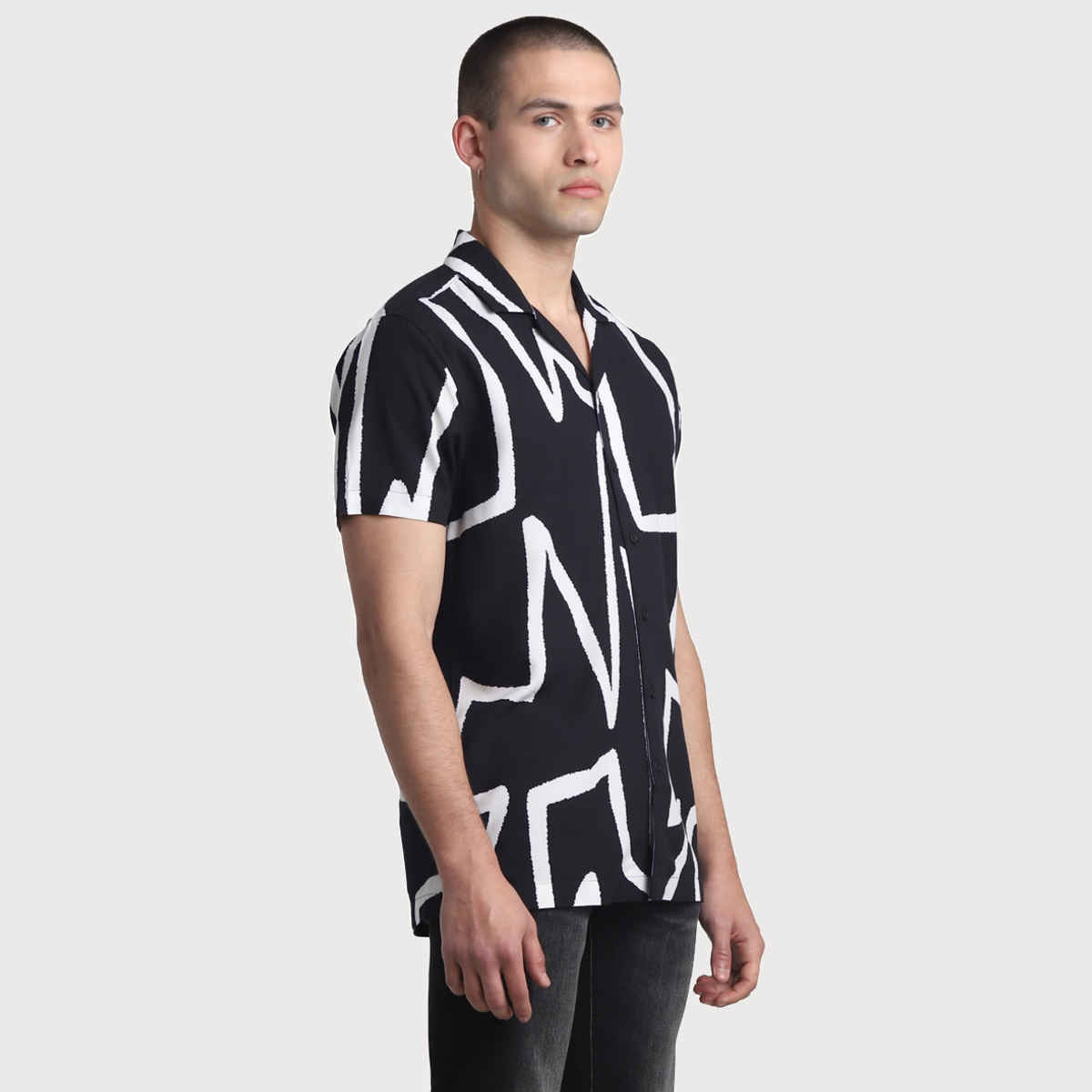 JACK & JONES Men's Abstract Print Short Sleeves Shirt | Black - M