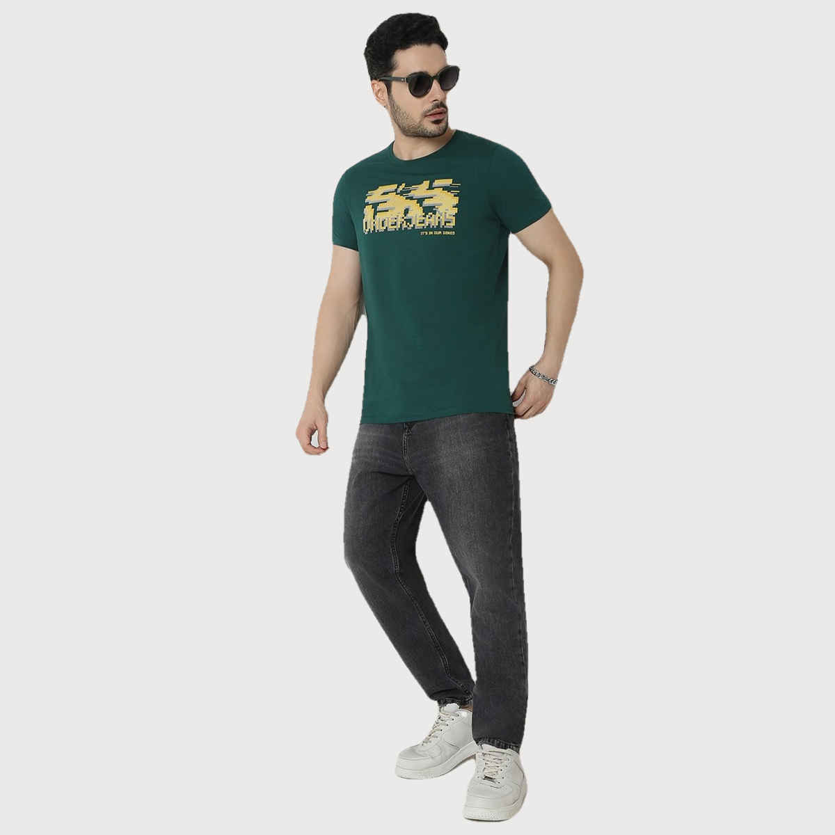 Underjeans by Spykar Men Pure Cotton T-shirt | Bottle Green - L
