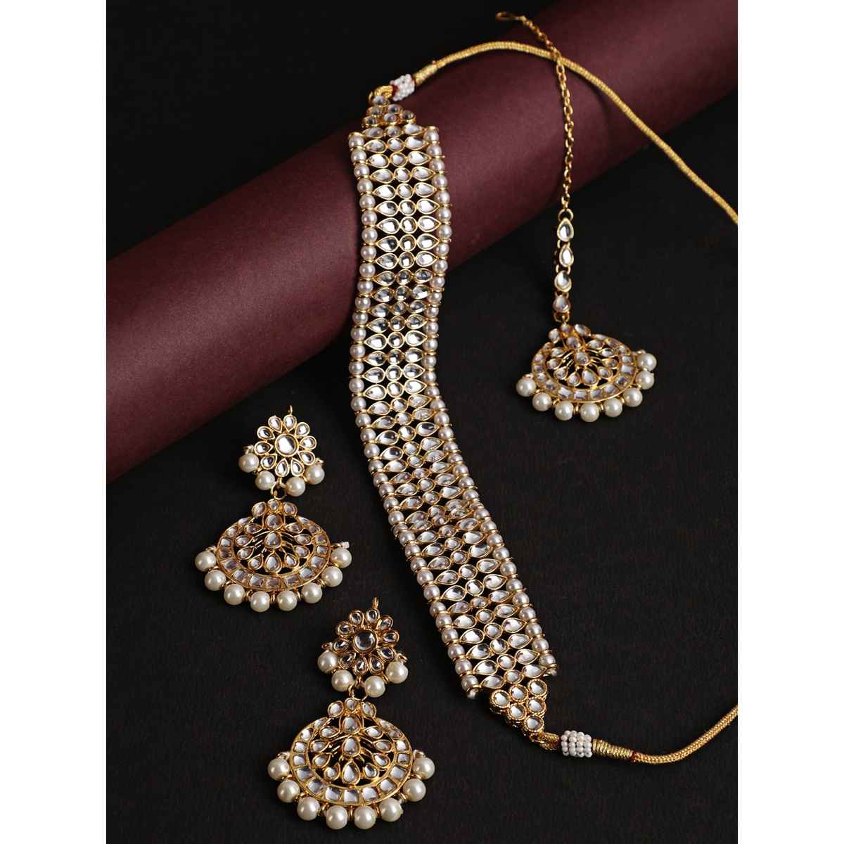 Aatmana Gold-Toned Kundan & Pearl Jewellery Set