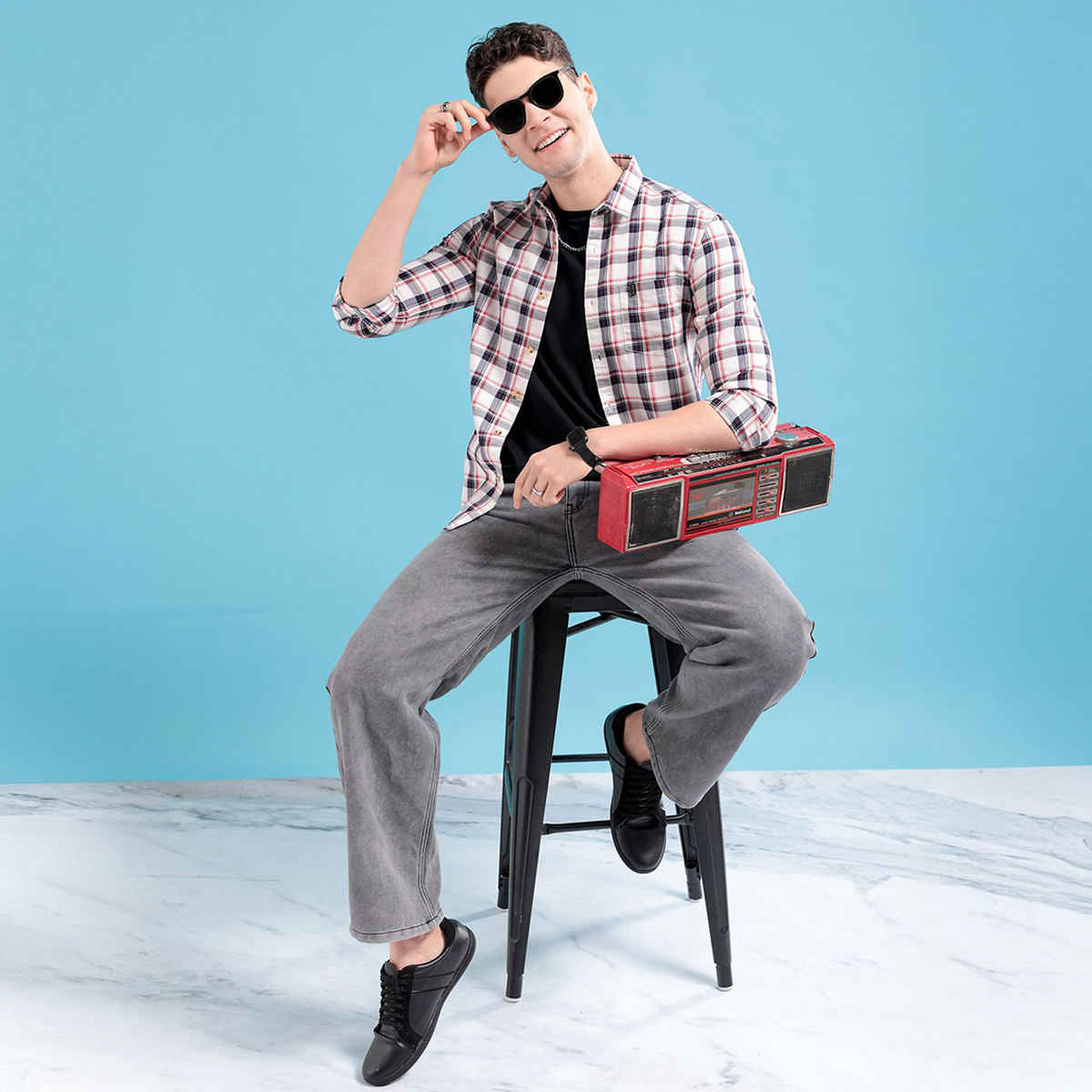 The Indian Garage Co Men's Regular Fit Checked Casual | White | XL