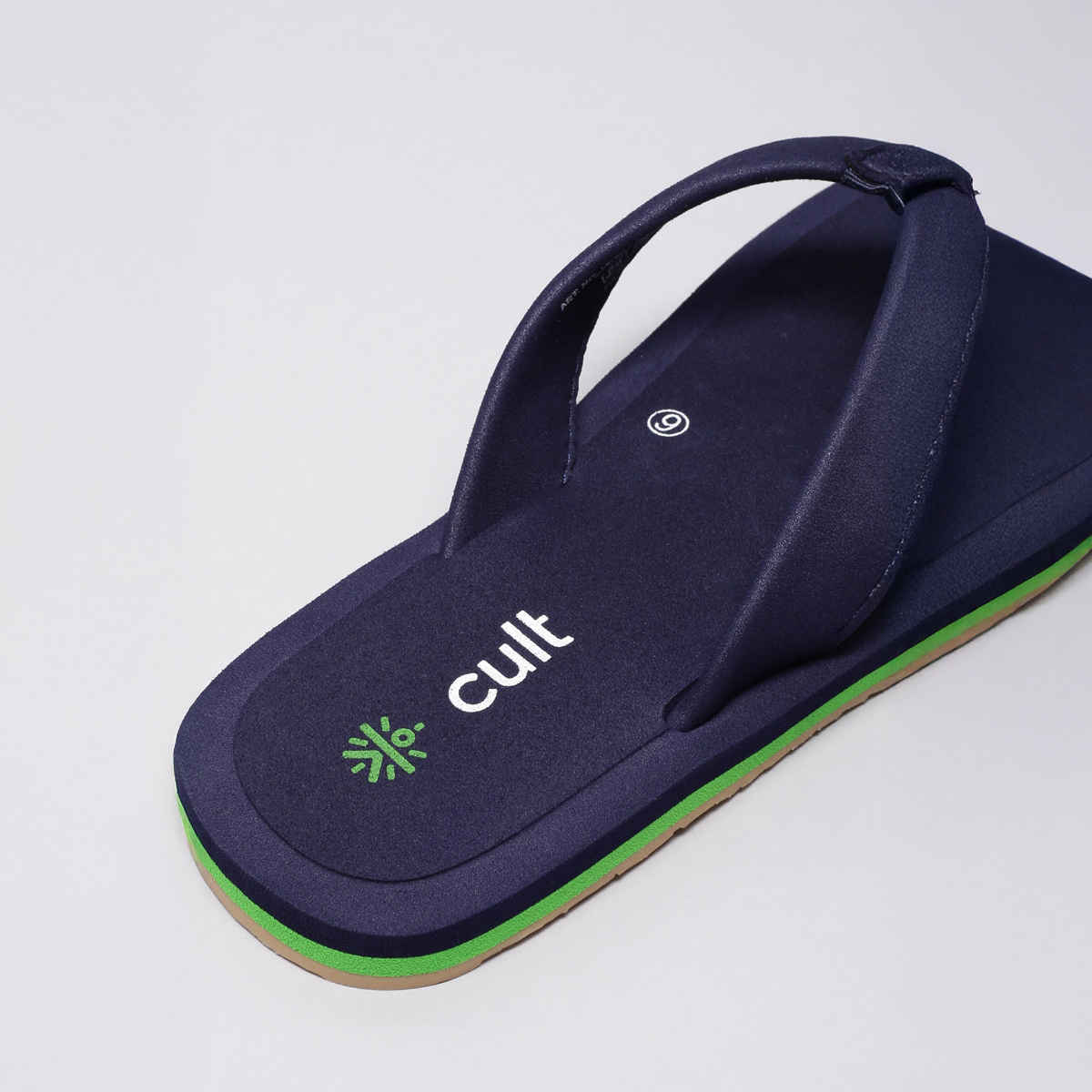 cult Men's Vetra Flip Flops | Navy - UK 7