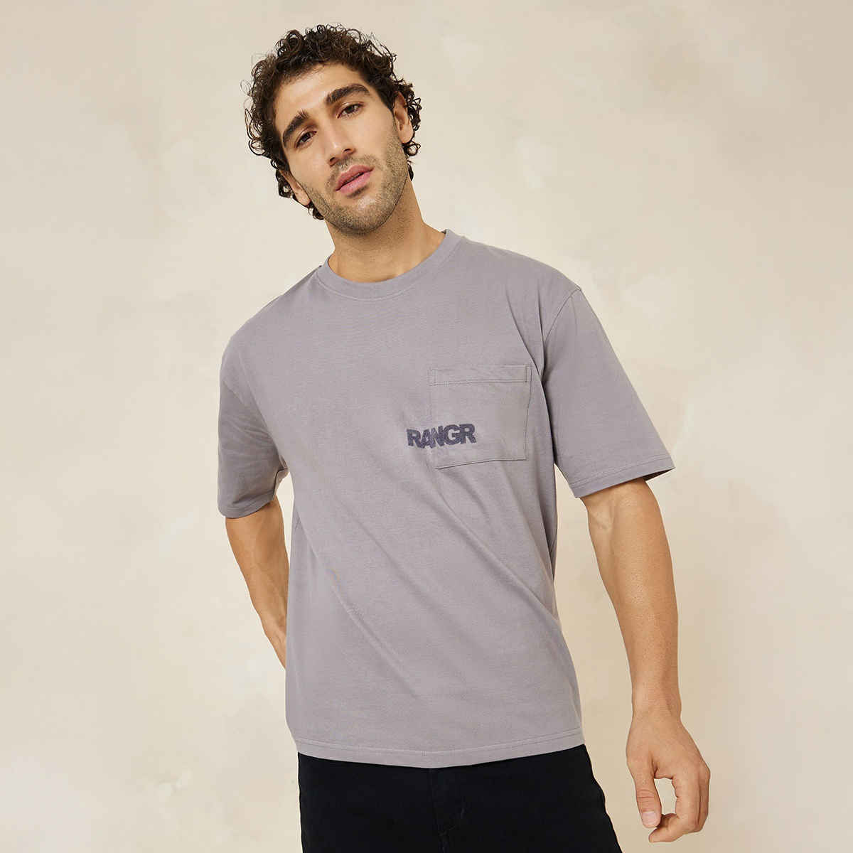Styli Men's Oversized Fit Tee with Flock Print and Pocket | Grey - S