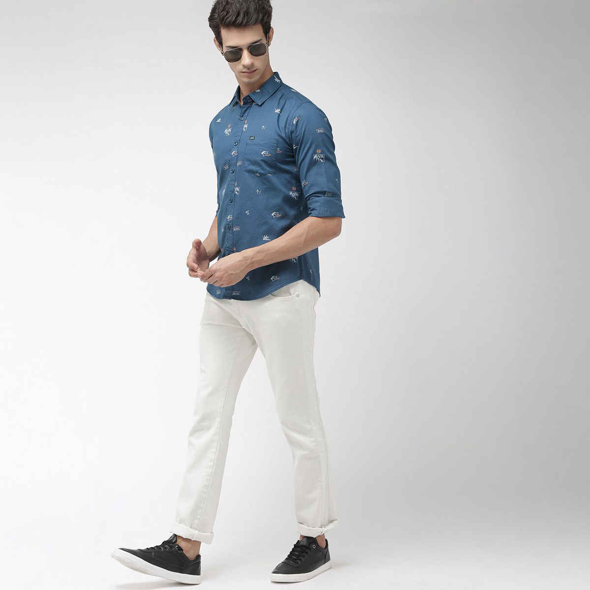 The Indian Garage Co Men's Slim Fit Abstract Print Casual Shirt | Blue - S