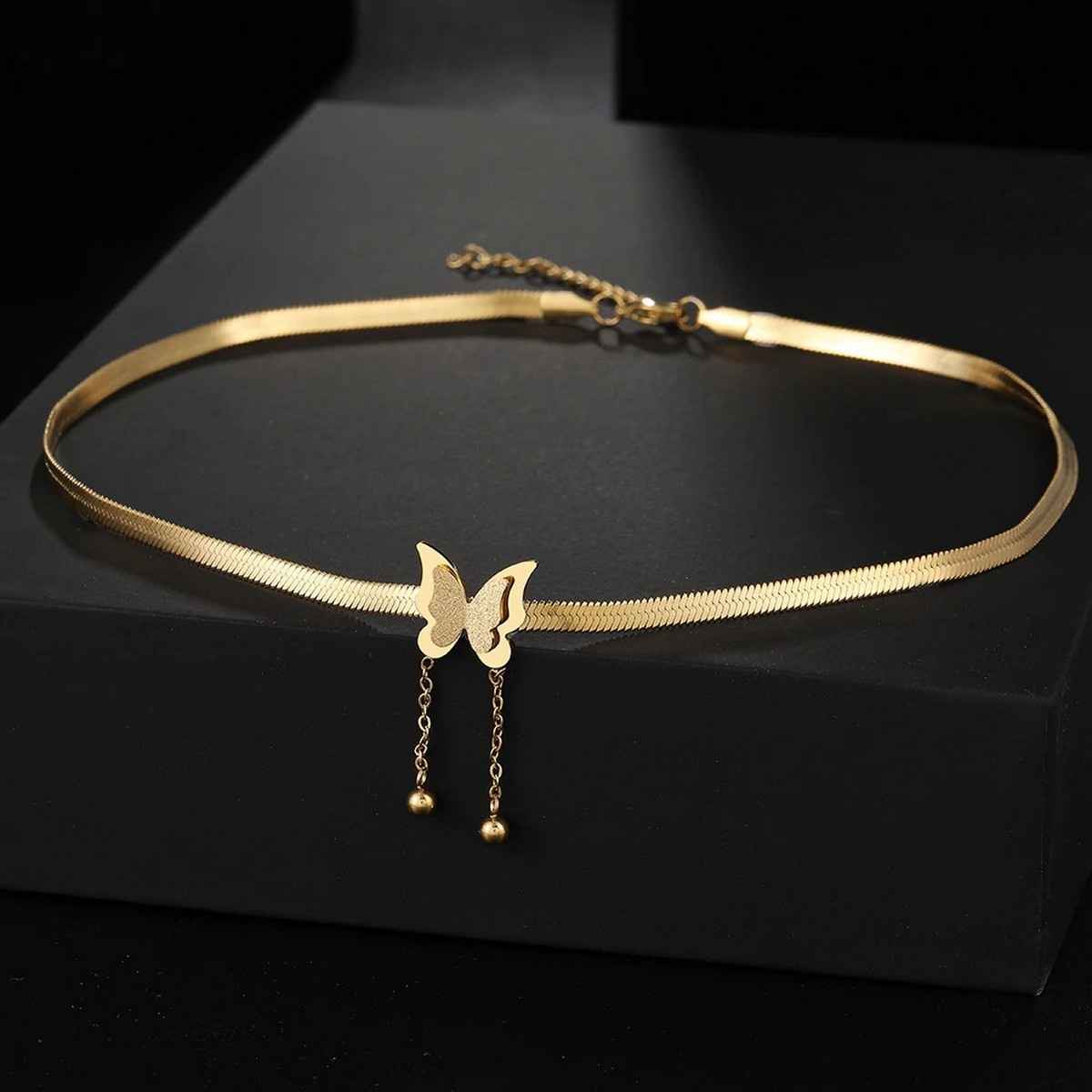 Fashion Frill Women's Butterfly Pendant Chain Gold Onesize