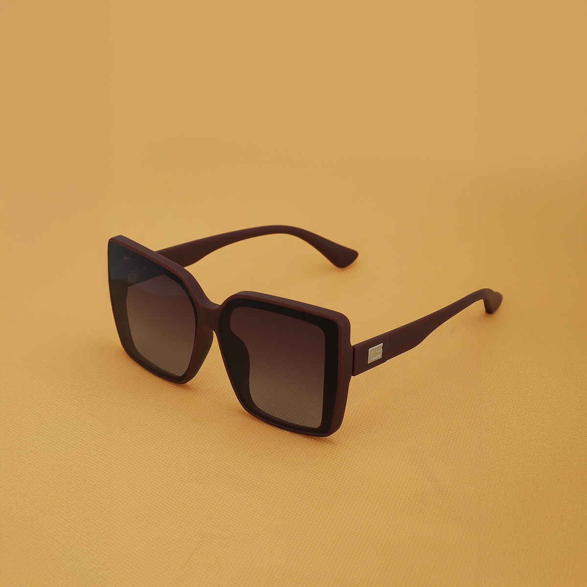 Carlton London Premium Oversized Sunglasses With Polarised & UV Protected Lens CLSW166